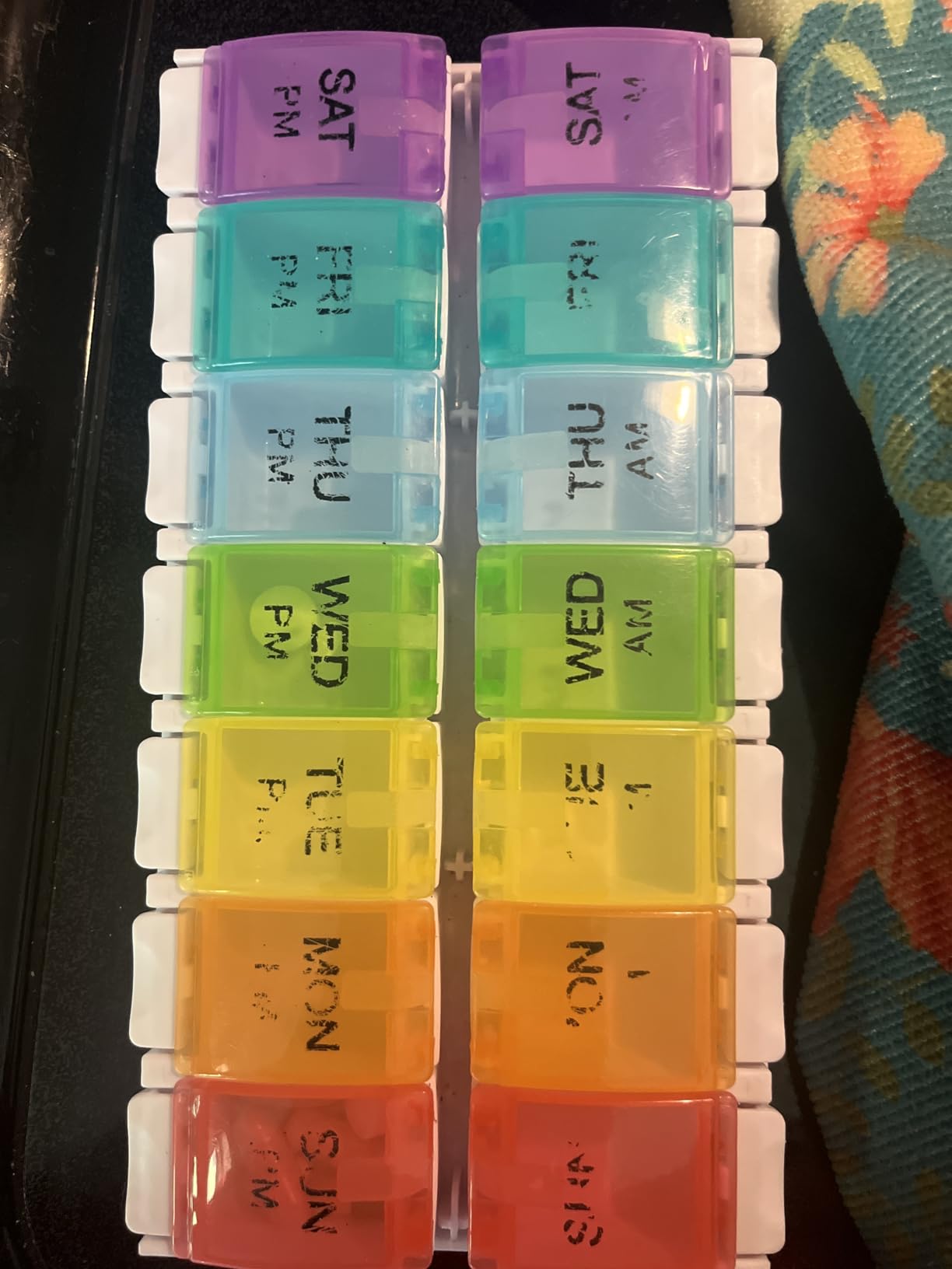 Sukuos AM PM Weekly Pill Organizer 2 Times A Day, Large Daily Pill Box Case 7 Day with Easy Push Button Design, Detachable Medicine Holder for Vitamin/Fish Oil/Supplements (Rainbow) customer photo 2