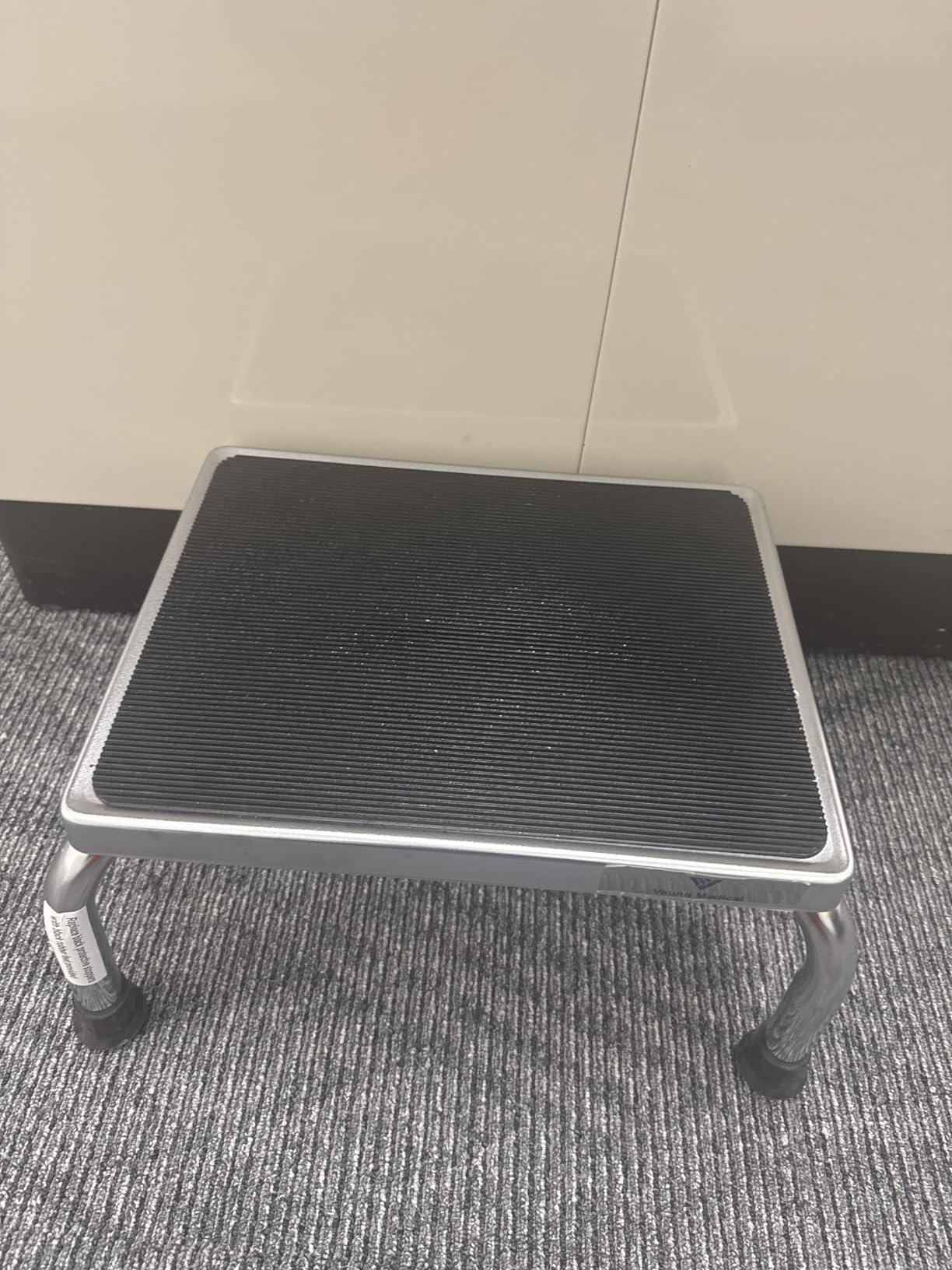 Vaunn Medical Foot Step Stool 350lbs Heavy-Duty Welded Steel Legs, Fully Welded Single Construction Frame, Anti-Skid Rubber Platform customer photo 2