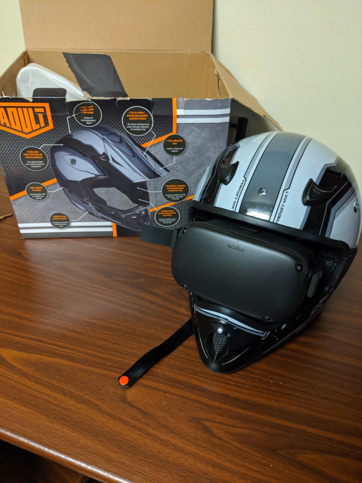 Oculus Quest All-in-one VR Gaming Headset – 128GB customer photo 2