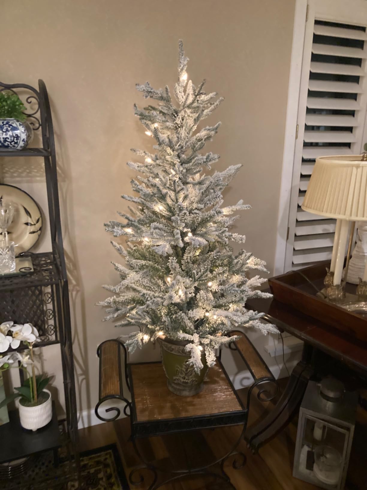 Puleo International 4.5ft Pre-Lit Potted Flocked Arctic Fir Christmas Tree customer photo 2