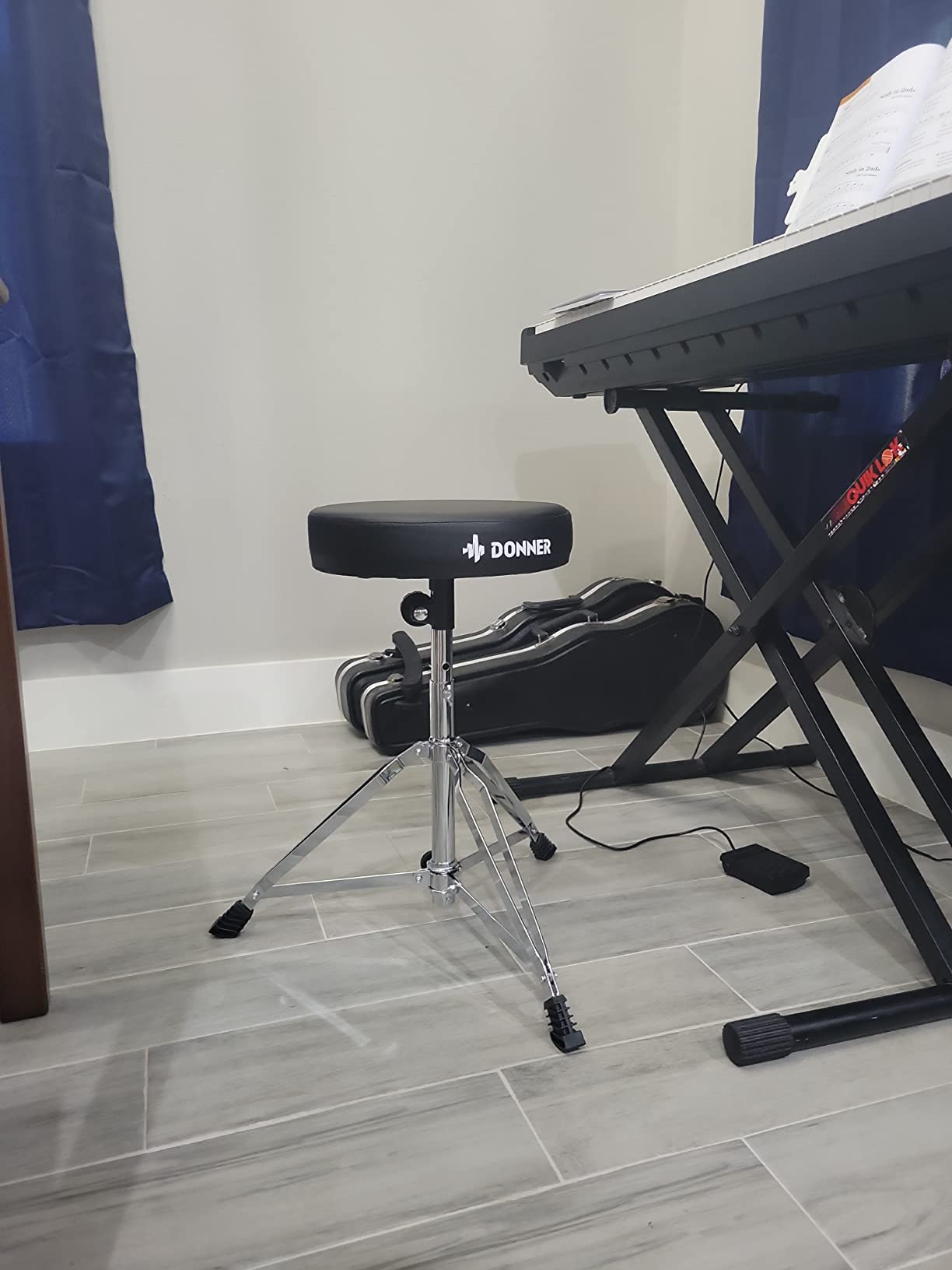 Donner Drum Throne Set, Padded Seat Height Adjustable Drum Stool for Adults, 5A Drumsticks Included, Multiple Iterations, Drummer Gifts for Men Him Teens customer photo 2