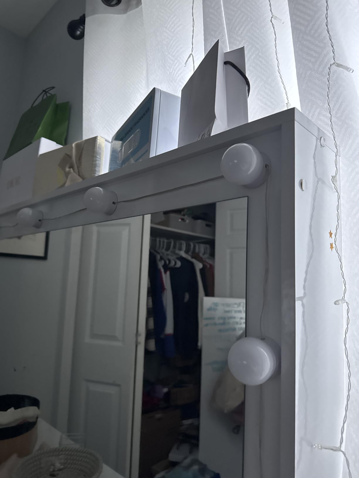 Pretmess LED Vanity Lights for Mirror, Hollywood Style, 14 Dimmable Bulbs customer photo 1