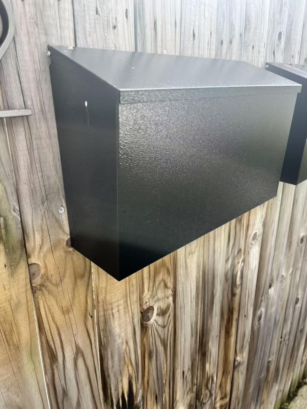 Locking Mailbox Wall Mount for Outside– Jssmst Mailboxes with Key Lock for Front Door Fence, Large Capacity Letter Box, 14.3 x 4.1 x 11.8 Inch, Black, SM-HPB911BN customer photo 2
