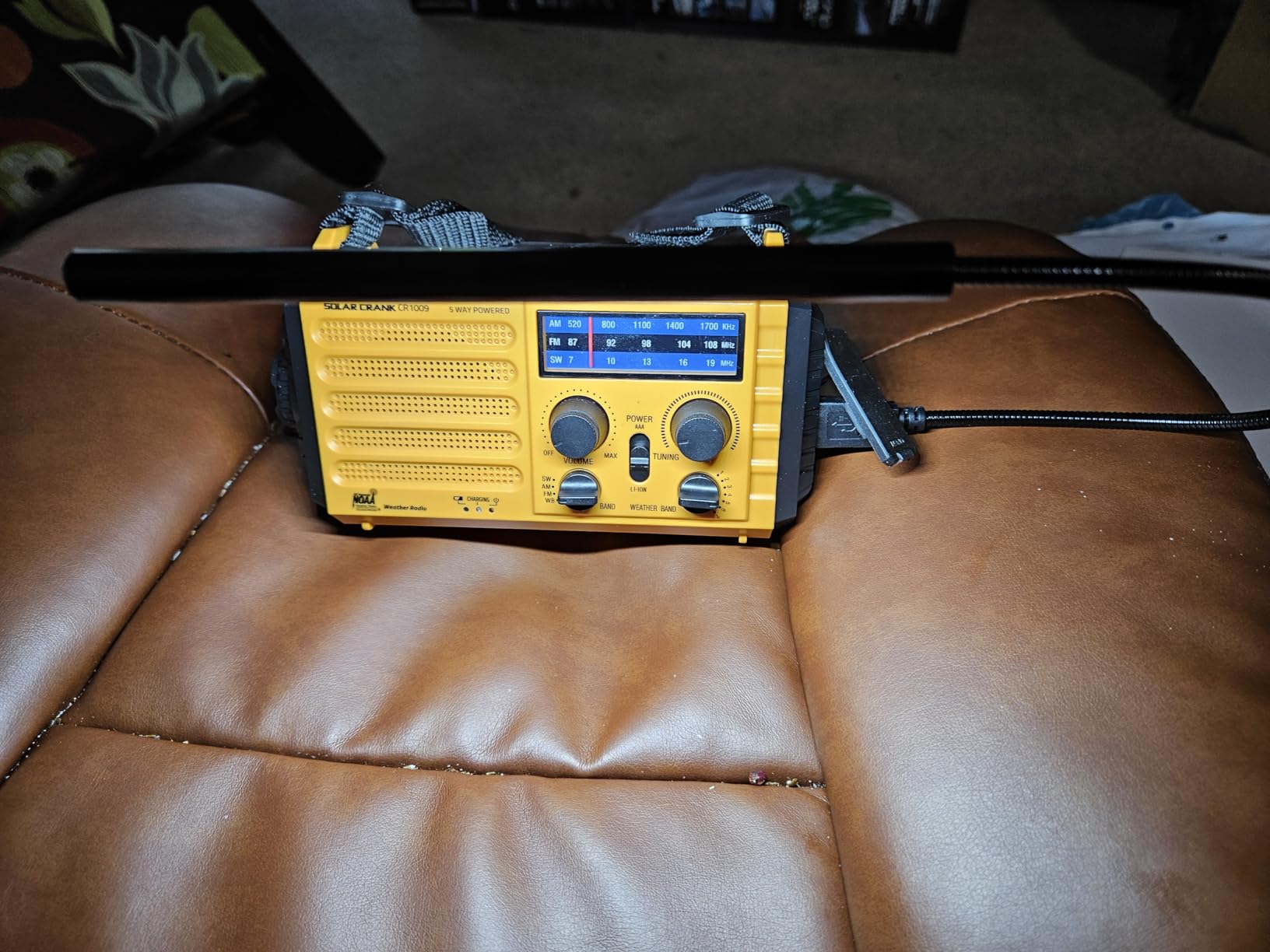 NOAA Weather Radio, Hand Crank Emergency Radio Solar Battery Operated AM FM customer photo 2