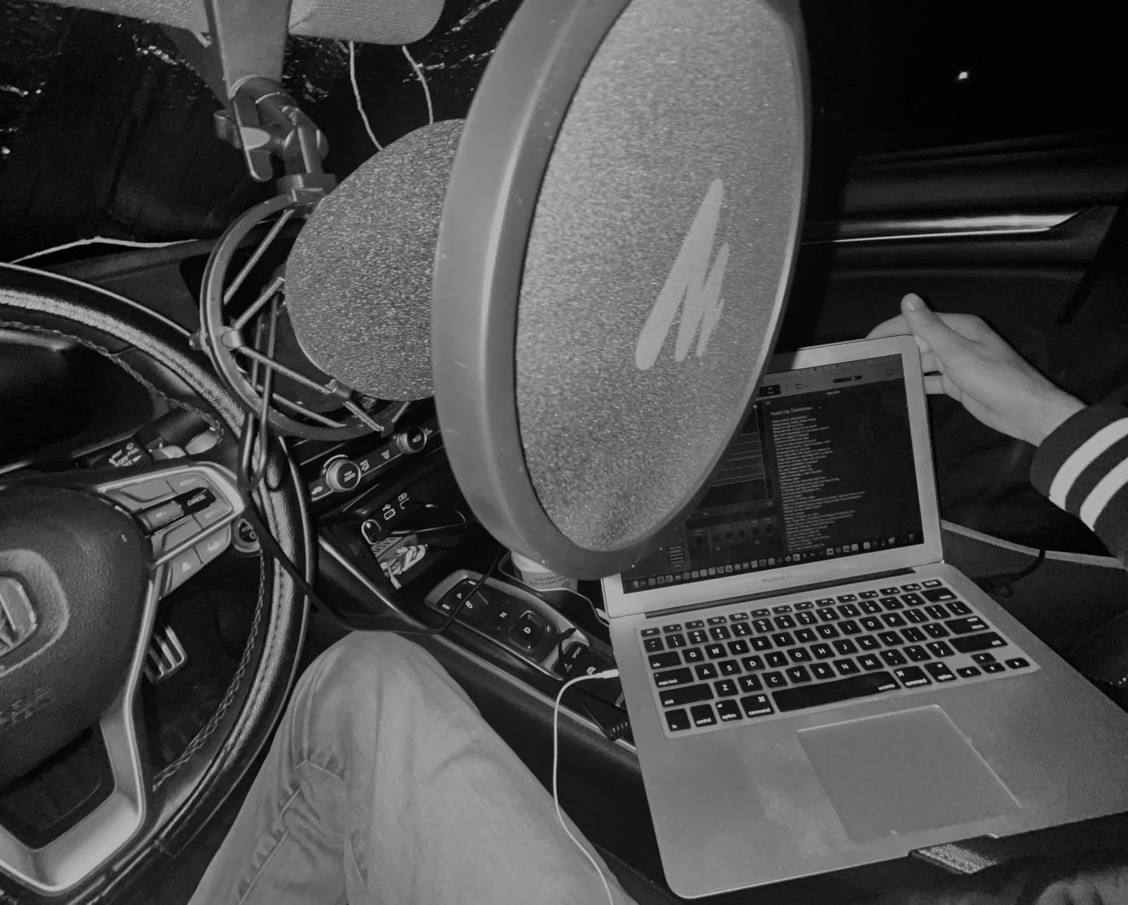 MAONO AU-A04H USB Microphone Kit with Headphones for PC, Podcast & Gaming customer photo 1