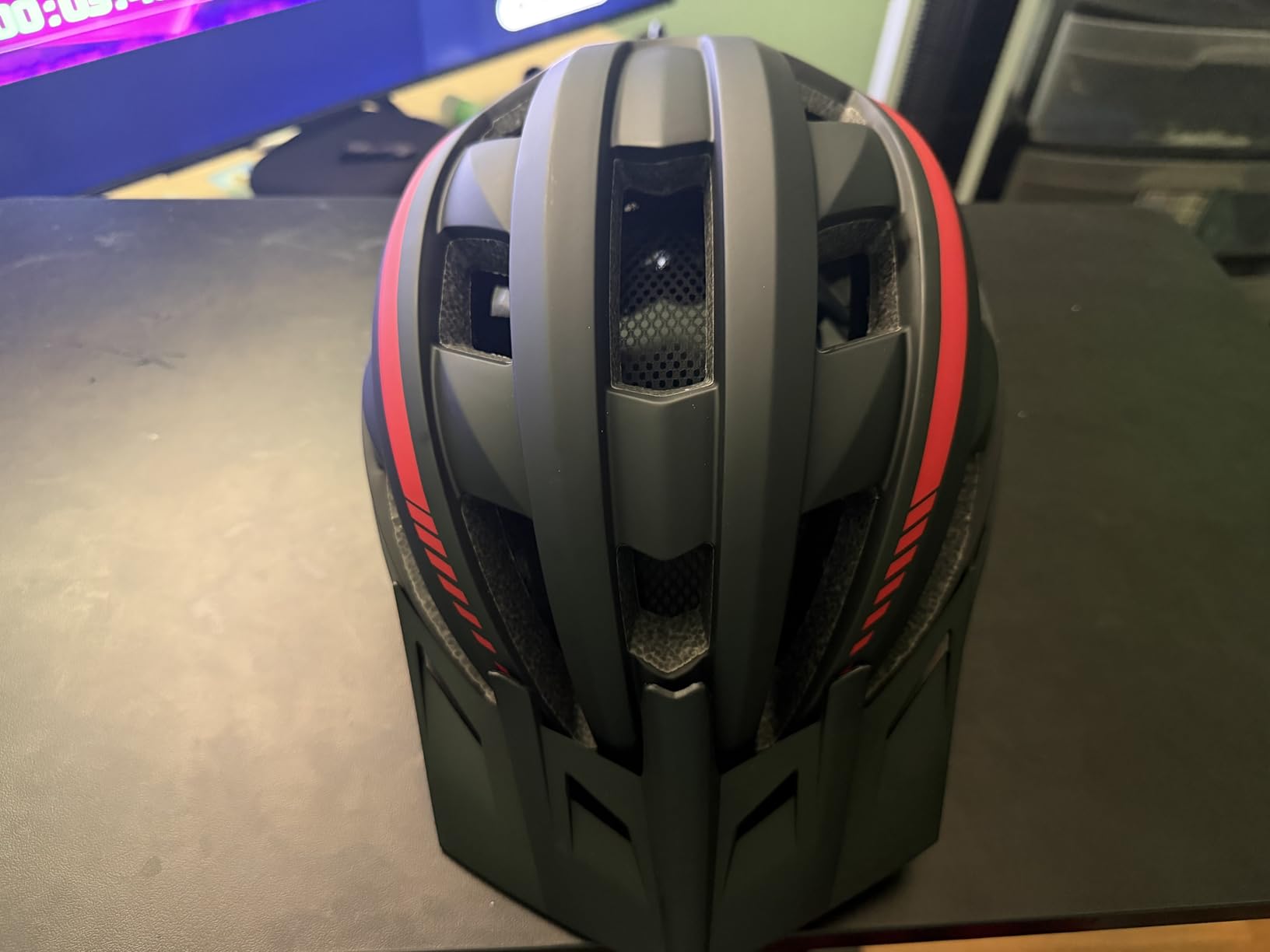 VICTGOAL Bike Helmet Adult Men Women with LED Rear Light, M/L/XL Sizes customer photo 2