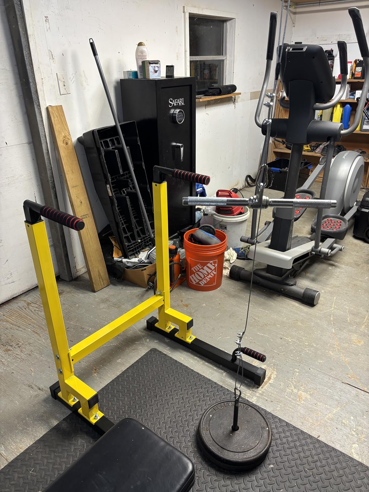 BalanceFrom Steel Frame Dip Station with Adjustable Height, 500 Pound Weight Capacity – Upper Body Workout Home Gym Equipment for Triceps, Push & Pull Ups, Leg Raises, and Bench Press customer photo 1
