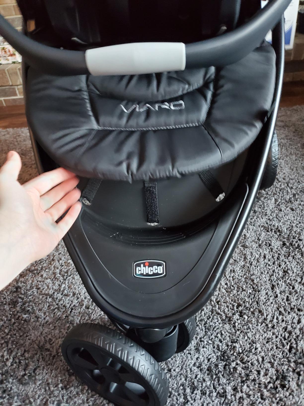 Chicco Viaro Travel System, Viaro Quick-Fold Stroller with KeyFit 30 Infant Car Seat and Base, Black/Black customer photo 2