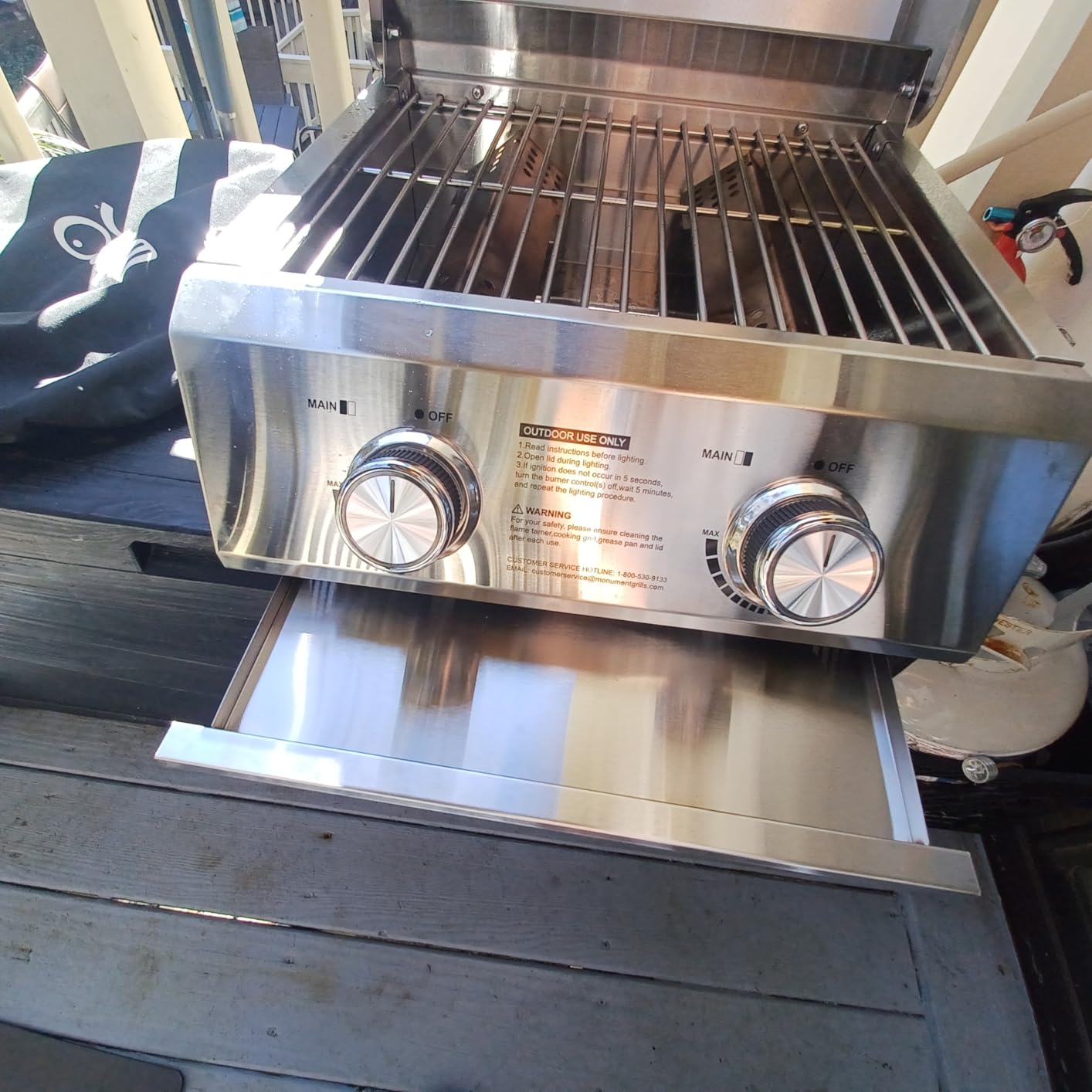 Monument Grills Tabletop Propane Gas Grill for Outdoor Portable Camping Cooking with Travel Locks, Stainless Steel High Lid, and Built in Thermometer customer photo 1