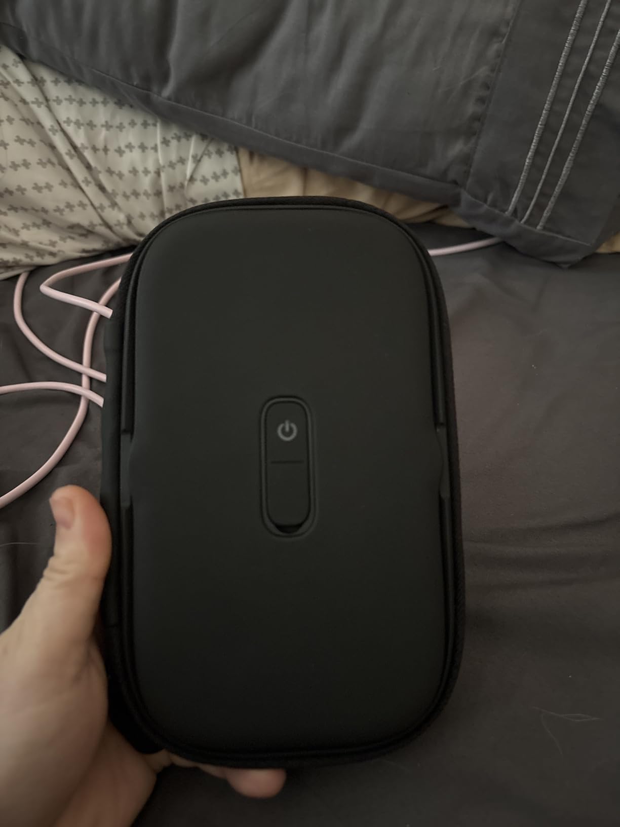 Homedics UV Clean Portable Sanitizer – Rechargeable UV Light Sanitizer and Sterilizer Box - Kills 99.9% of Airborne Contaminates, Fits Masks, Makeup Brushes, Glasses, Cell Phones, Keys, Black customer photo 2