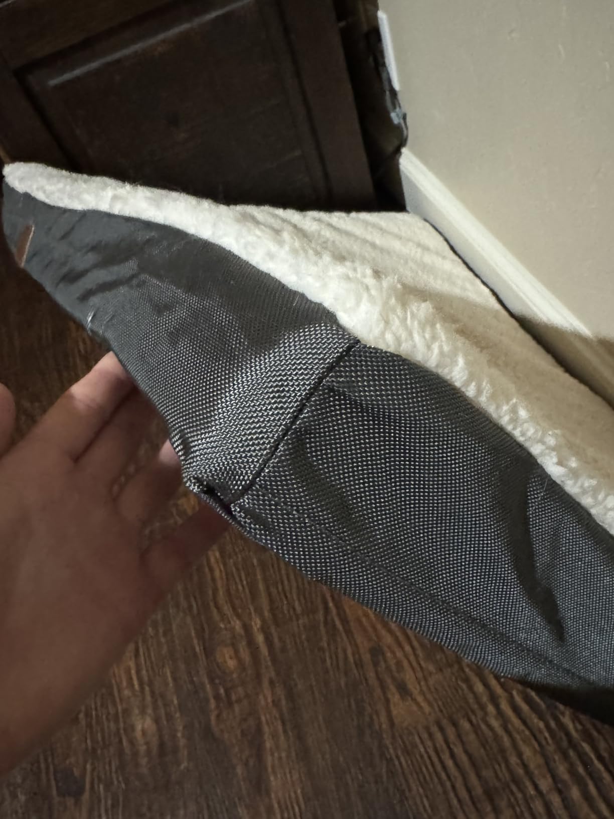 Bedsure Washable Dog Beds Large Sized Dog with Comfy Sherpa, 36x27in Grey customer photo 2