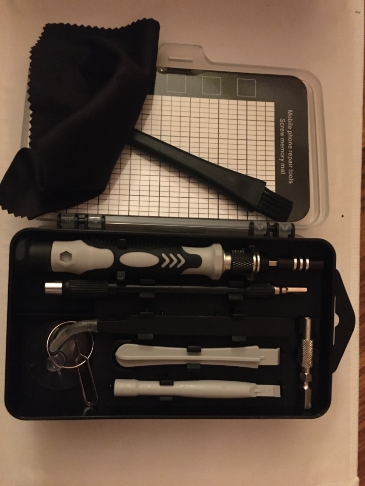SHOWPIN Precision Computer Screwdriver Kit: 122PCS Laptop Screwdriver Sets customer photo 1