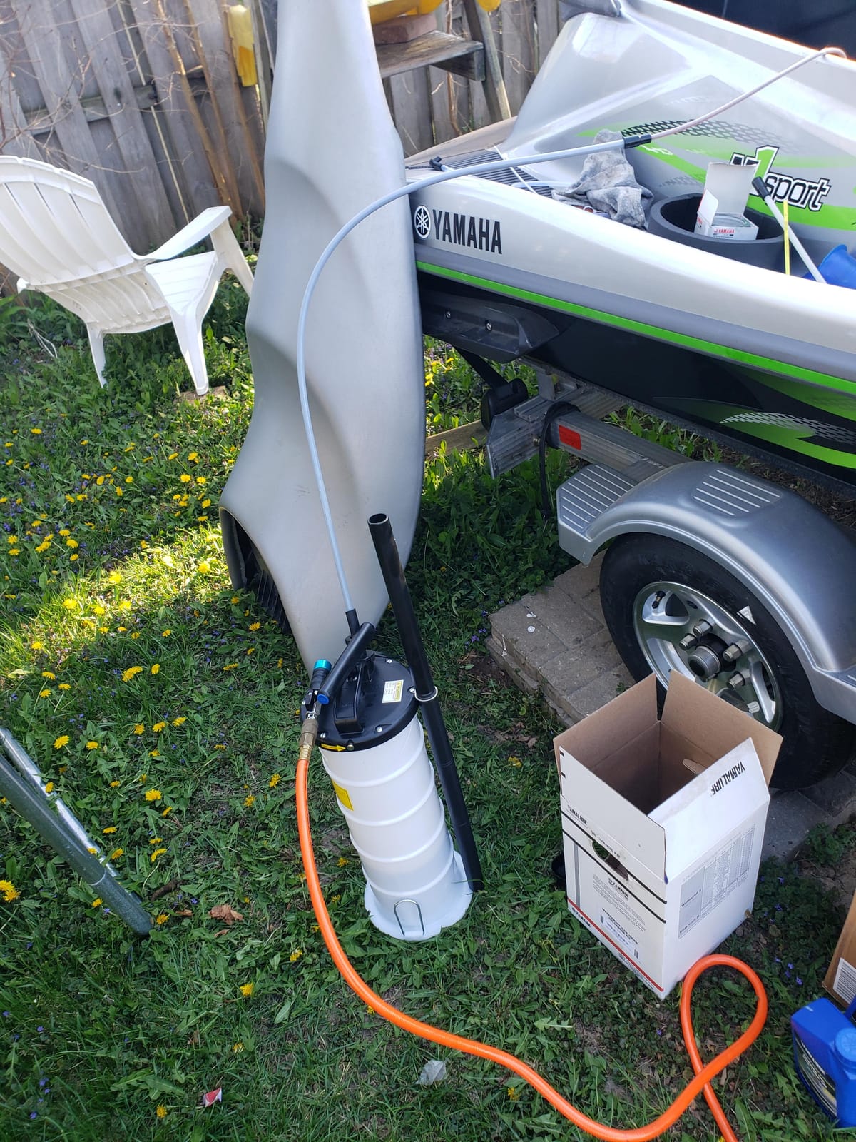 FOUR UNCLES 6.5L Pneumatic/Manual Oil Extractor Pump customer photo 1