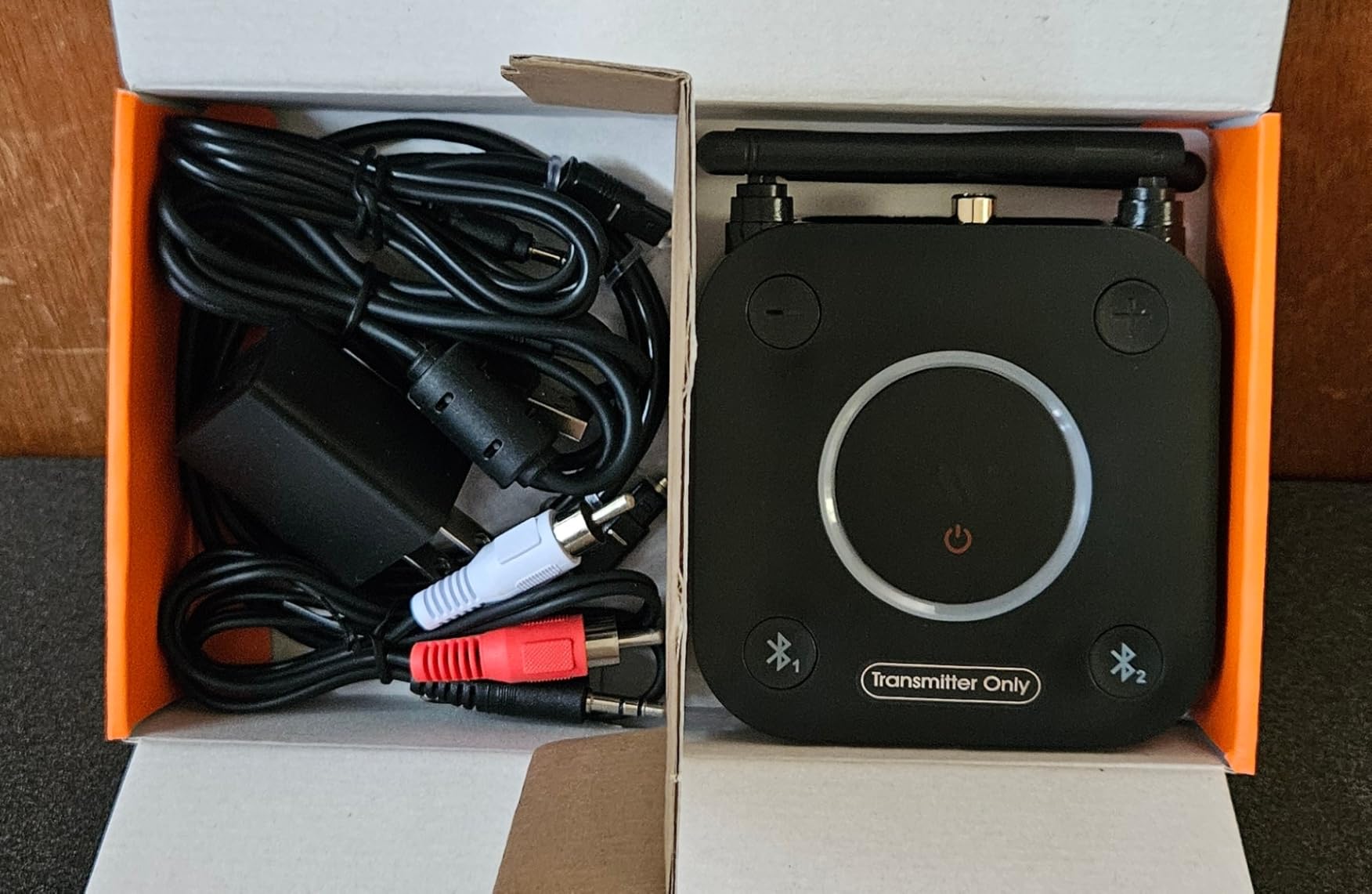 1Mii B06TX Bluetooth 5.3 Transmitter for TV to 2 Wireless Headphone/Speaker customer photo 2