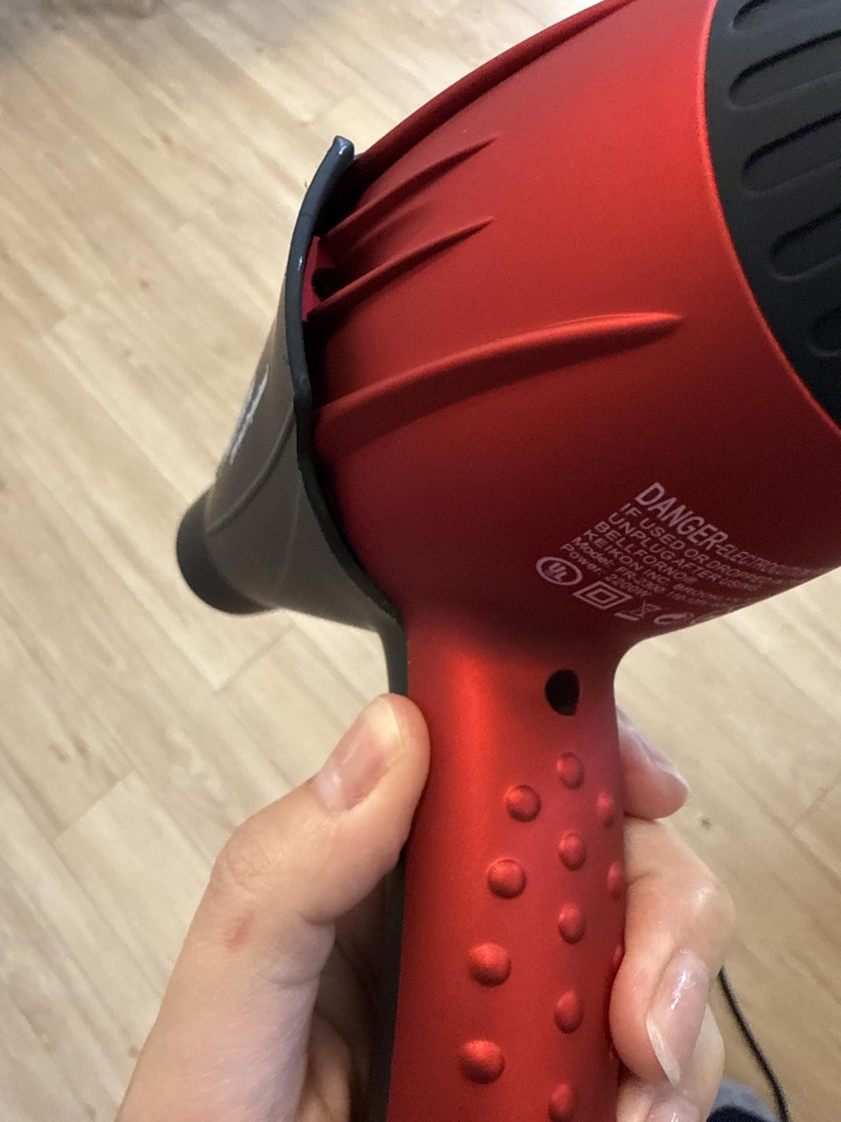 Professional Ionic Salon Hair Dryer, 2200 Watt Powerful AC Motor Ceramic Tourmaline Ion Blow Dryer, Quiet Hair Dryers with Diffuser & 2 Concentrator Nozzle Attachments Black/Red customer photo 2