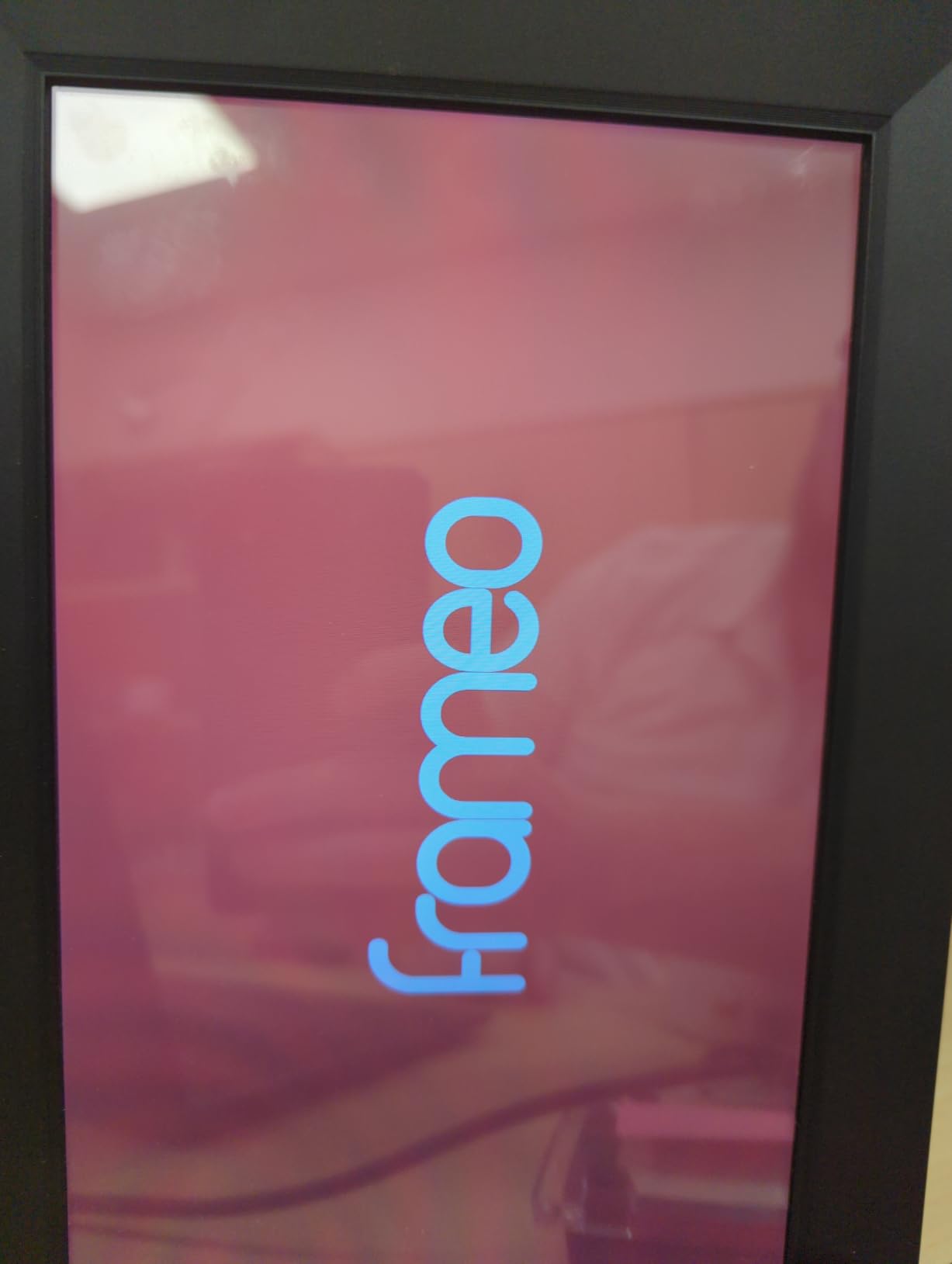 32GB FRAMEO 10.1 Inch Smart WiFi Digital Photo Frame 1280x800 IPS LCD Touch Screen, Auto-Rotate Portrait and Landscape, Built in 32GB Memory, Share Moments Instantly via Frameo App from Anywhere customer photo 1