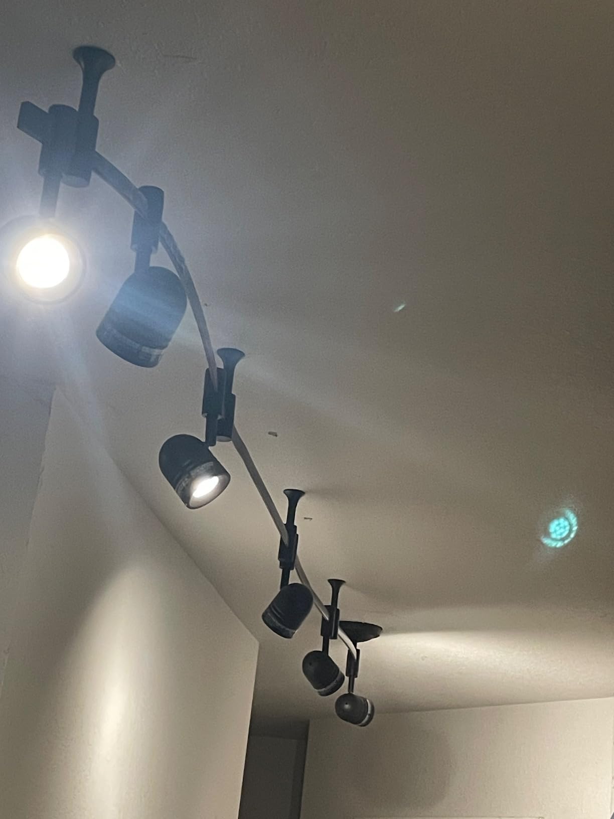 Catalina Lighting 19655-002 Transitional 5-Light Flexible Track Lighting Kit with Metal Shades, LED Bulbs Included, 96