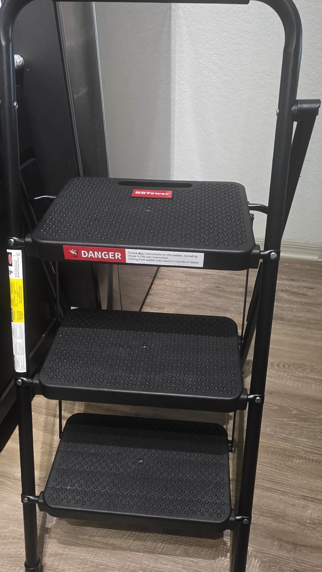 HBTower Step Ladder, Folding Step Stool with Wide Anti-Slip Pedal | Sturdy Steel Ladder, Convenient Handrail, Lightweight, Portable Steel Step Stool customer photo 2