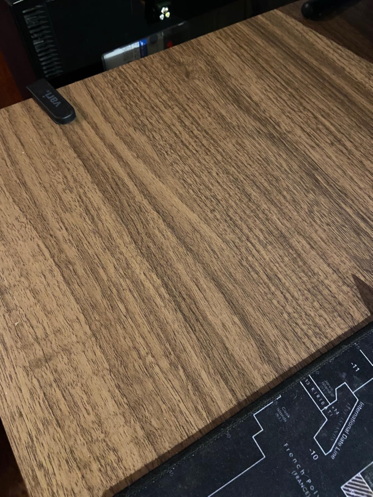 Vari Classic Electric Standing Desk – 60x30 – Reclaimed Wood/Slate customer photo 2