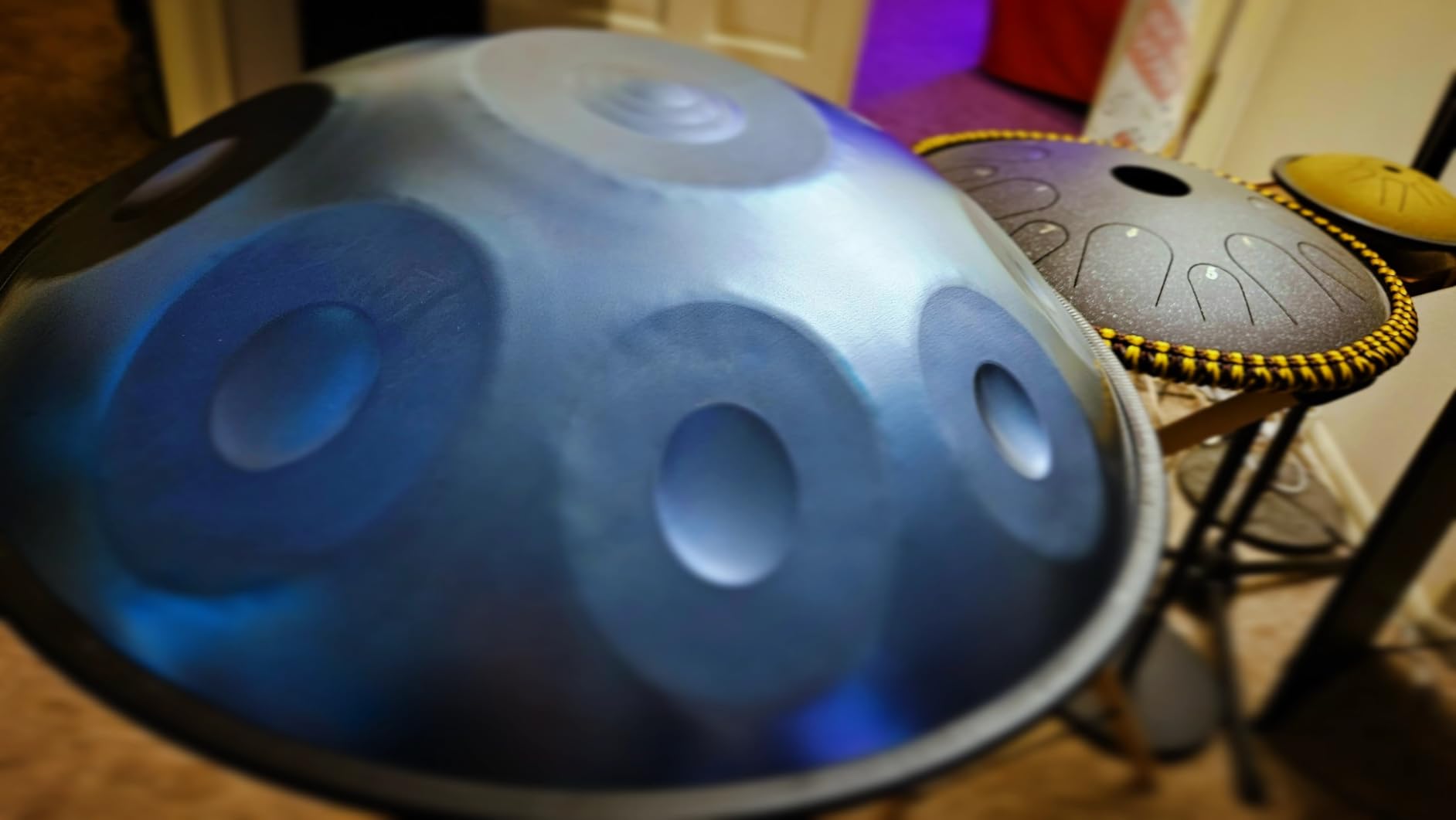 AS TEMAN HANDPAN, Handpan drum instrument in D Minor 9 Notes 440hz 22 inches Steel Hand Drum with Soft Hand Pan Bag, 2 handpan mallet,Handpan Stand,dust-free cloth,gold customer photo 1