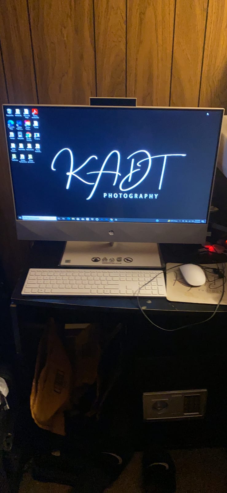 HP 27 Pavilion All-in-One PC, 10th Gen Intel i7-10700T Processor, 16 GB RAM, Dual Storage 512 GB SSD and 1TB HDD, Full HD IPS 27 inch Touchscreen, Windows 10 Home, Keyboard and Mouse (27-d0072, 2020) customer photo 2
