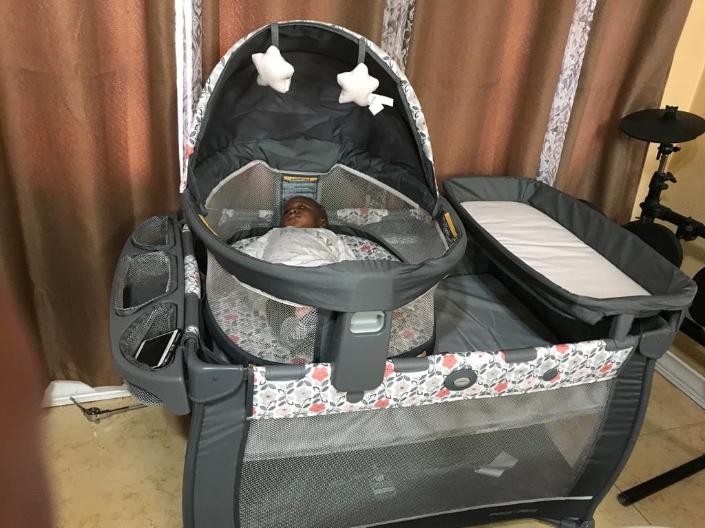 Graco Travel Dome LX Pack 'n Play Playard, Redmond customer photo 1