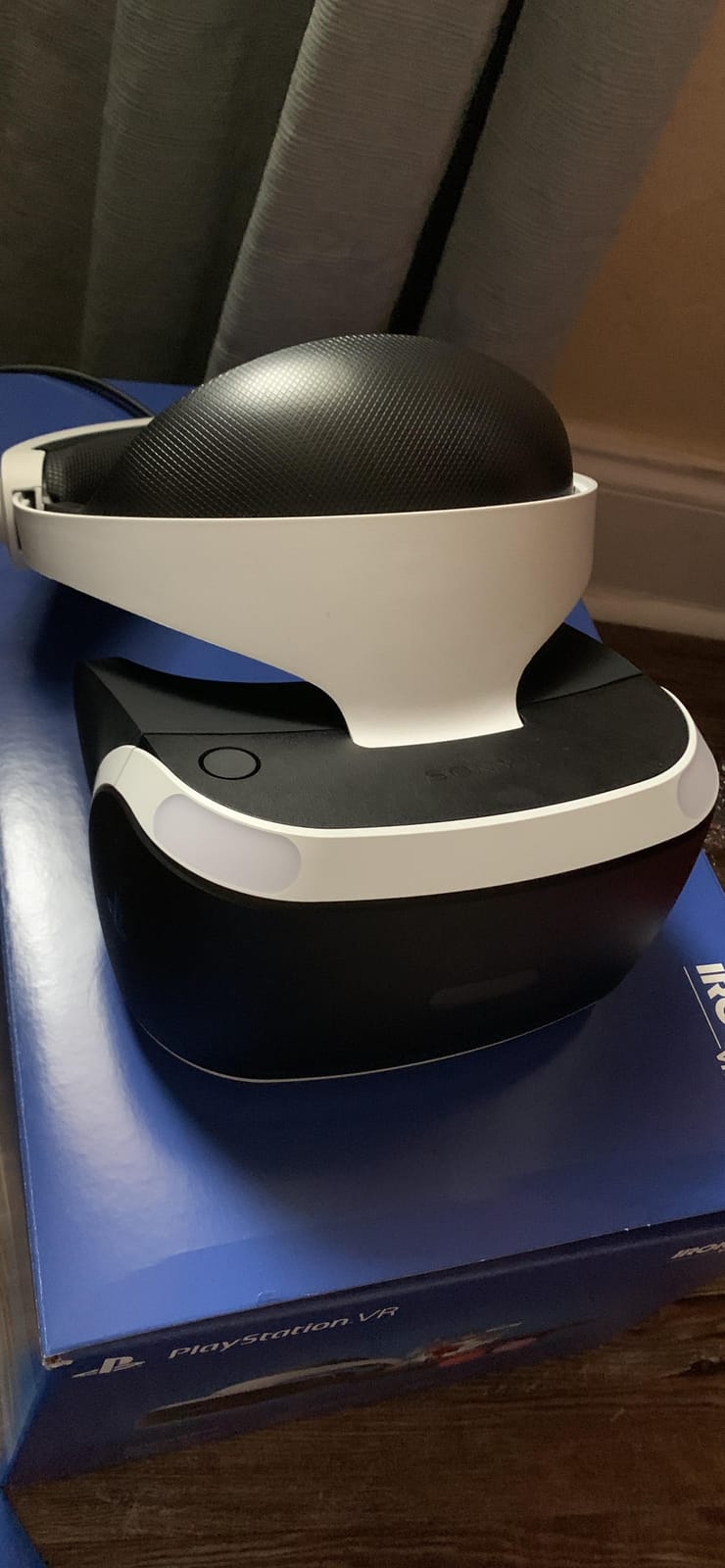 Playstation VR Marvel's Iron Man VR Bundle - 4 customer photo 2