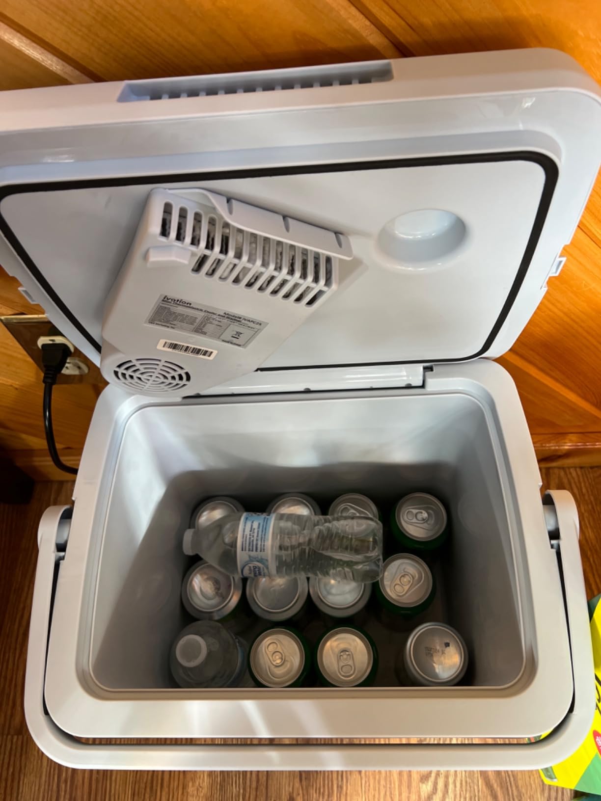 Ivation Electric Cooler & Warmer, Portable Thermoelectric Fridge w/Handle customer photo 1