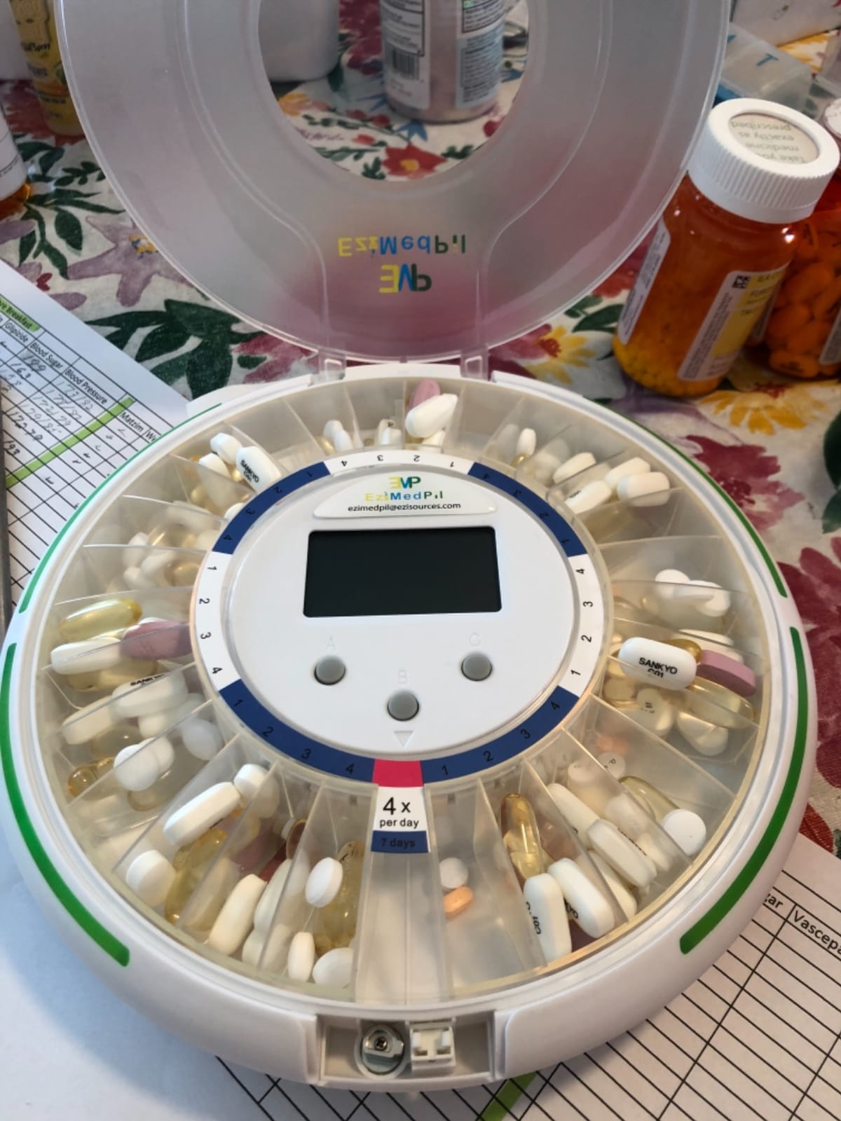 EziMedPil 28-Day Locked Automatic Pill Dispenser with Frosted Privacy Lid customer photo 2