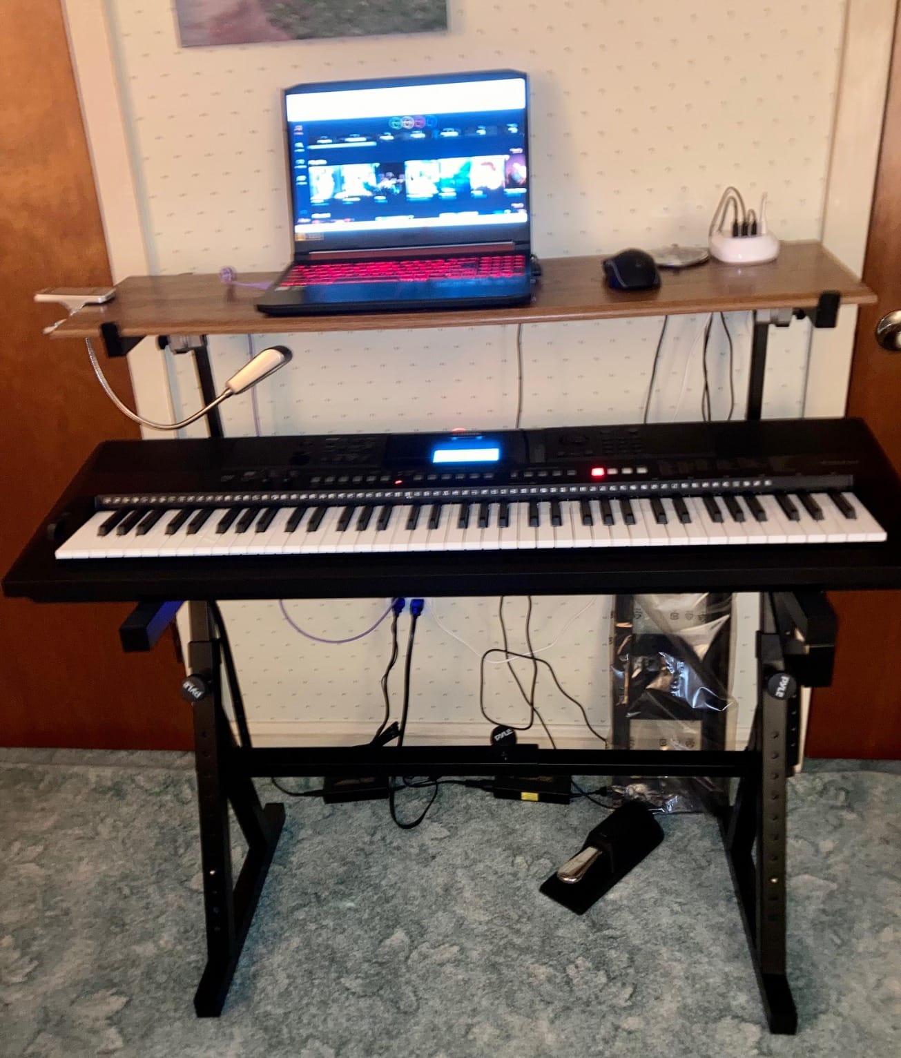 PYLE Heavy-Duty Multi-Functional Music Stand - Z Style & Portable, 2nd Tier, Height & with Adjustment, Digital Keyboard Stand, Rack Case w/Ergonomic Design, for Home Studio etc. - Pyle PKST2TZ , black customer photo 2
