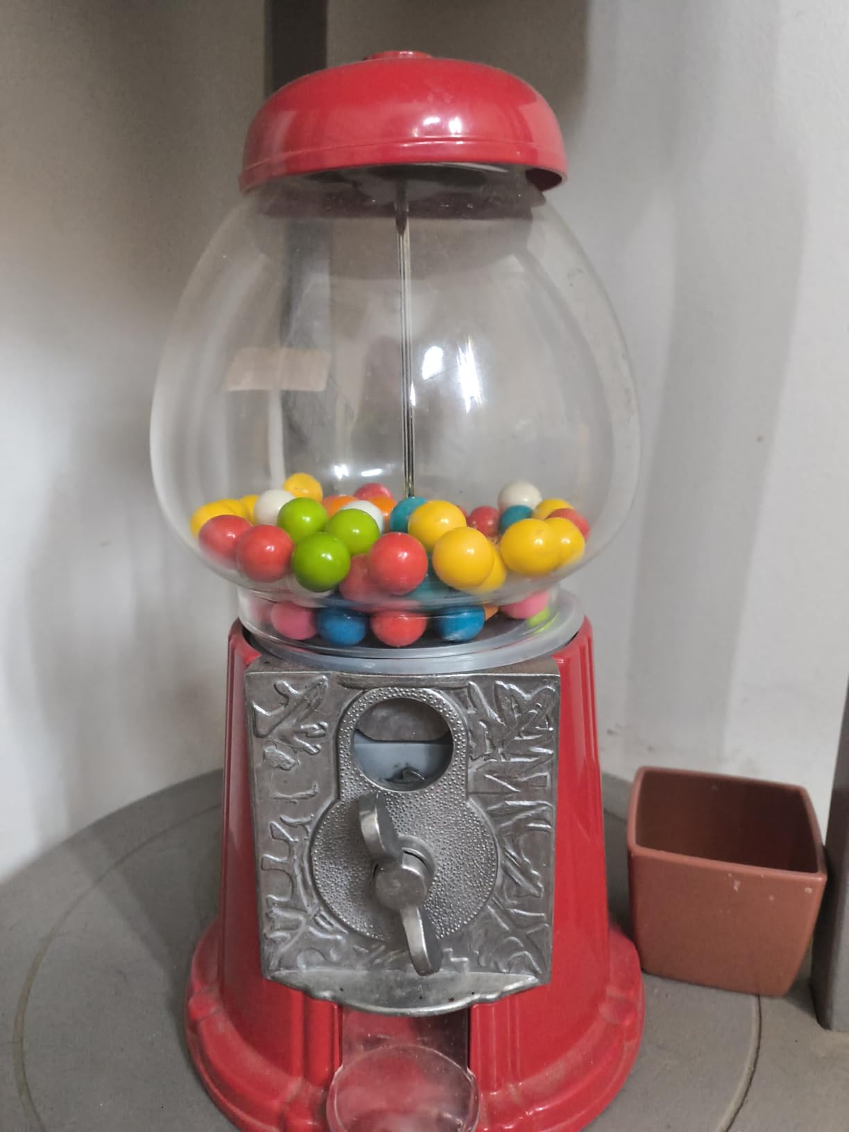 American Gumball Company - Metal 11-Inch Retro Style Red Gumball Machine, Made For 0.62 Inch Gumballs, Candy or Nuts, Accepts Any US Coin customer photo 1