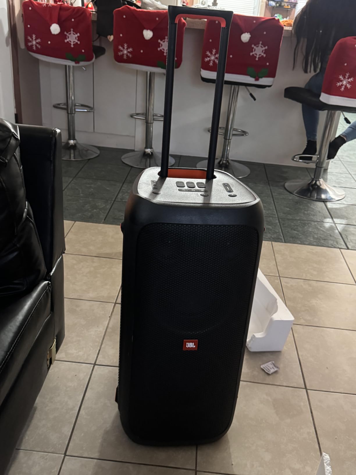 JBL Partybox 310 - Portable Party Speaker with Long Lasting Battery, Powerful JBL Sound and Exciting Light Show,Black customer photo 1