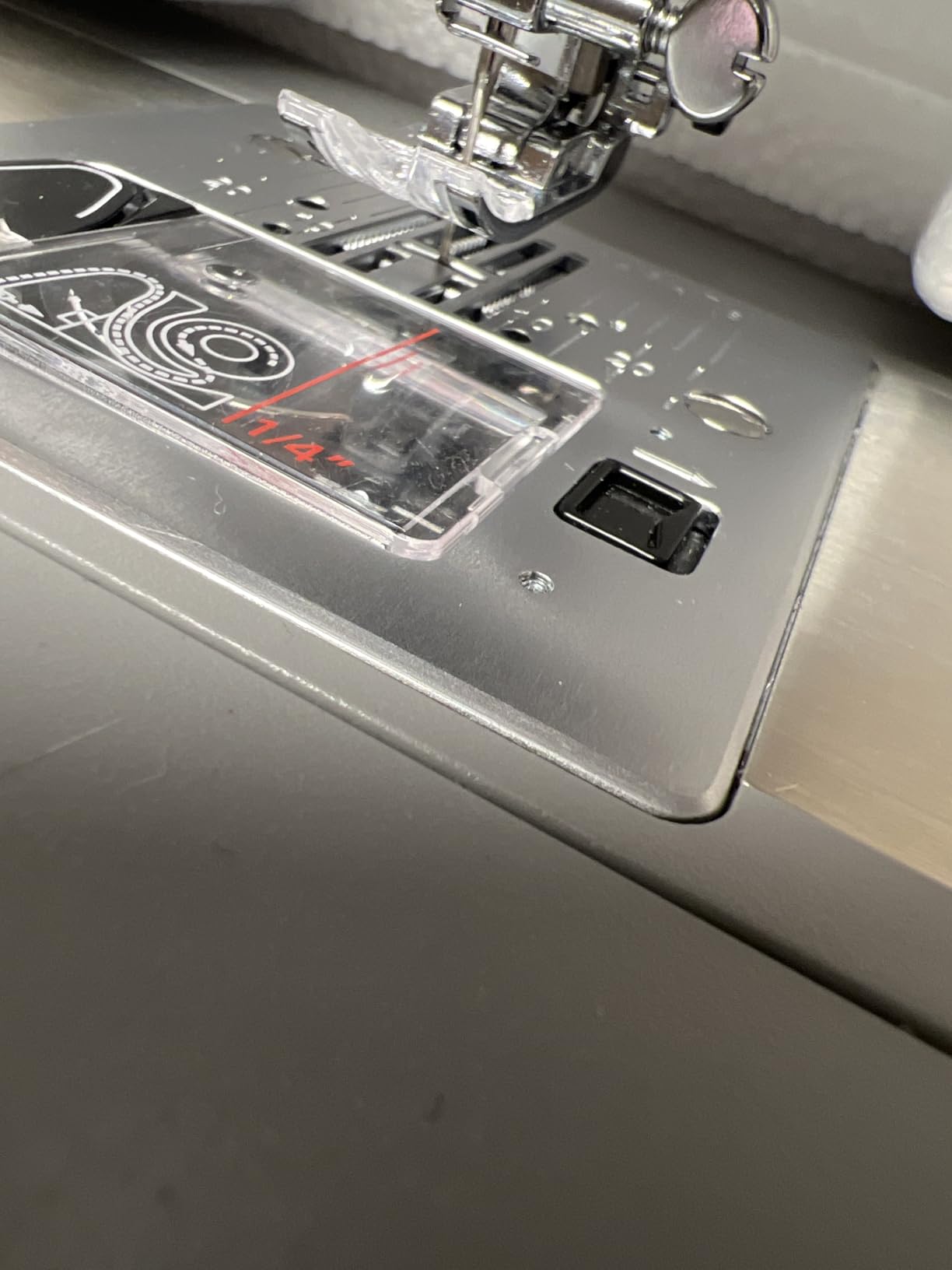 SINGER® 6700C Heavy Duty Computerized Machine with Accessory Kit | 411 stitch applications, lettering, touch button stitch selection, 1100 stitches/min,1-step buttonhole, LCD screen, LED light customer photo 1