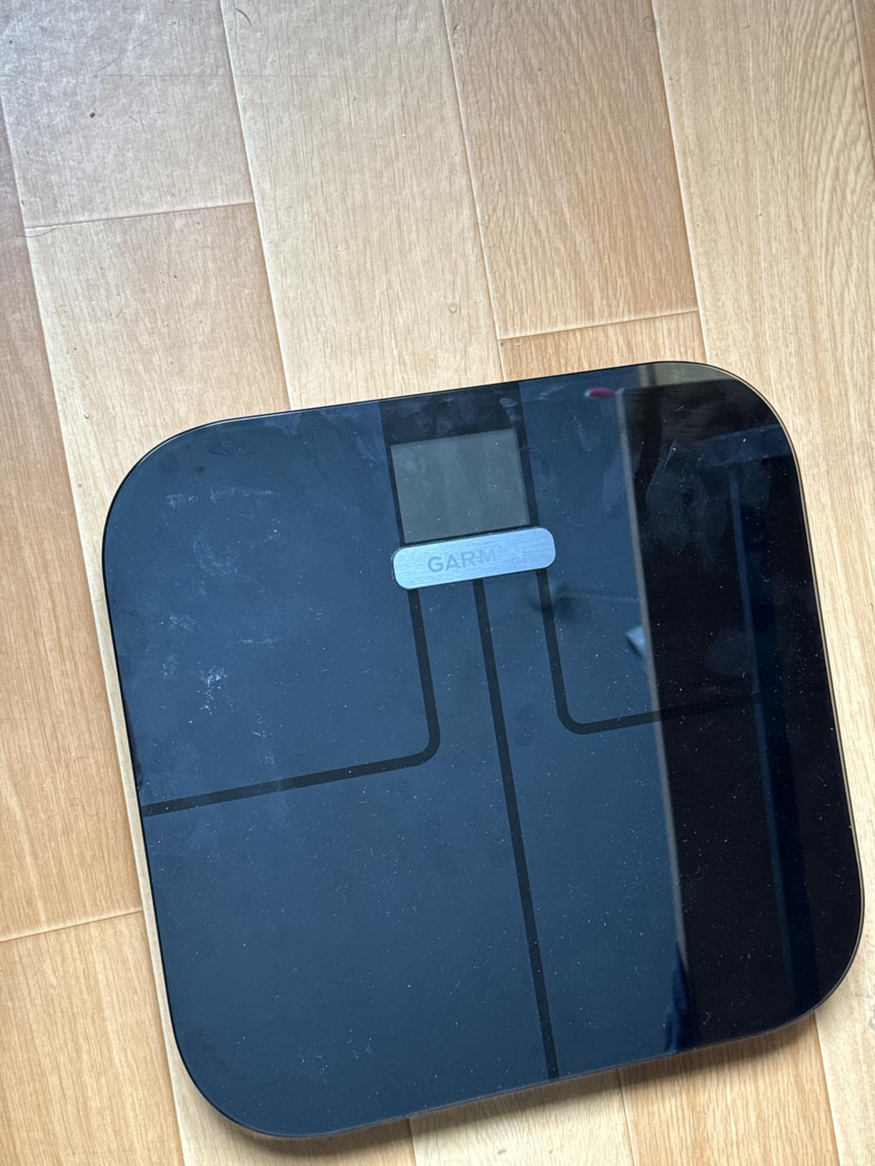 Garmin Index S2, Smart Scale with Wireless Connectivity, Measure Body Fat, Muscle, Bone Mass, Body Water% and More, Black (010-02294-02) customer photo 2