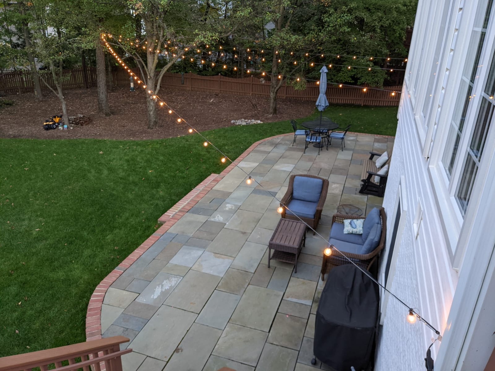 100ft 2-Pack Outdoor String Lights, G40 LED Globe Waterproof Patio Lights customer photo 1