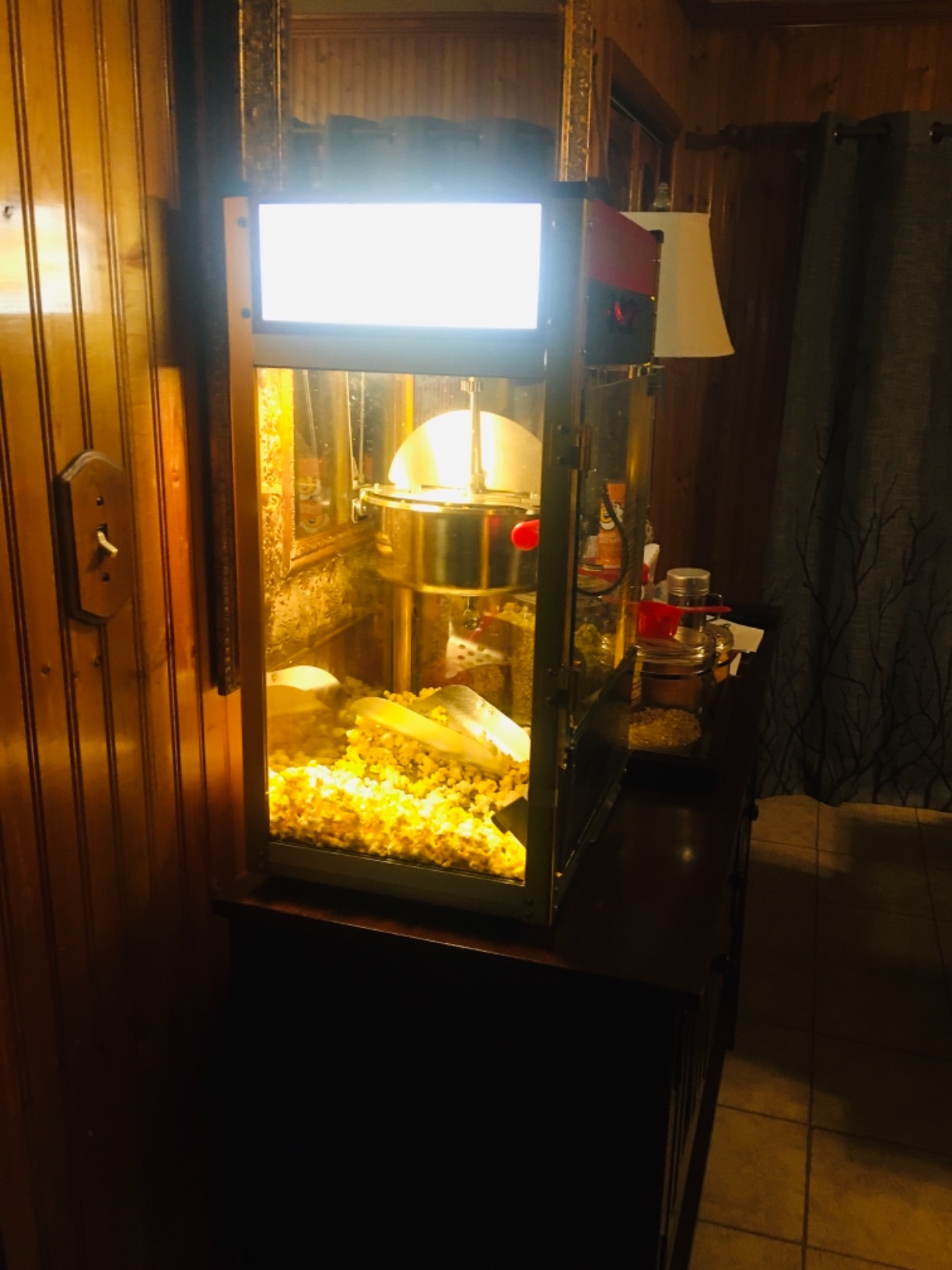 ROVSUN Popcorn Machine with 8 Ounce Kettle Makes Up to 32 Cups, Commercial Popcorn Machine Countertop Popcorn Maker w/Stainless Steel Scoop, Oil Spoon & 3 Popcorn Cups for Home Movie Theater, ETL customer photo 2