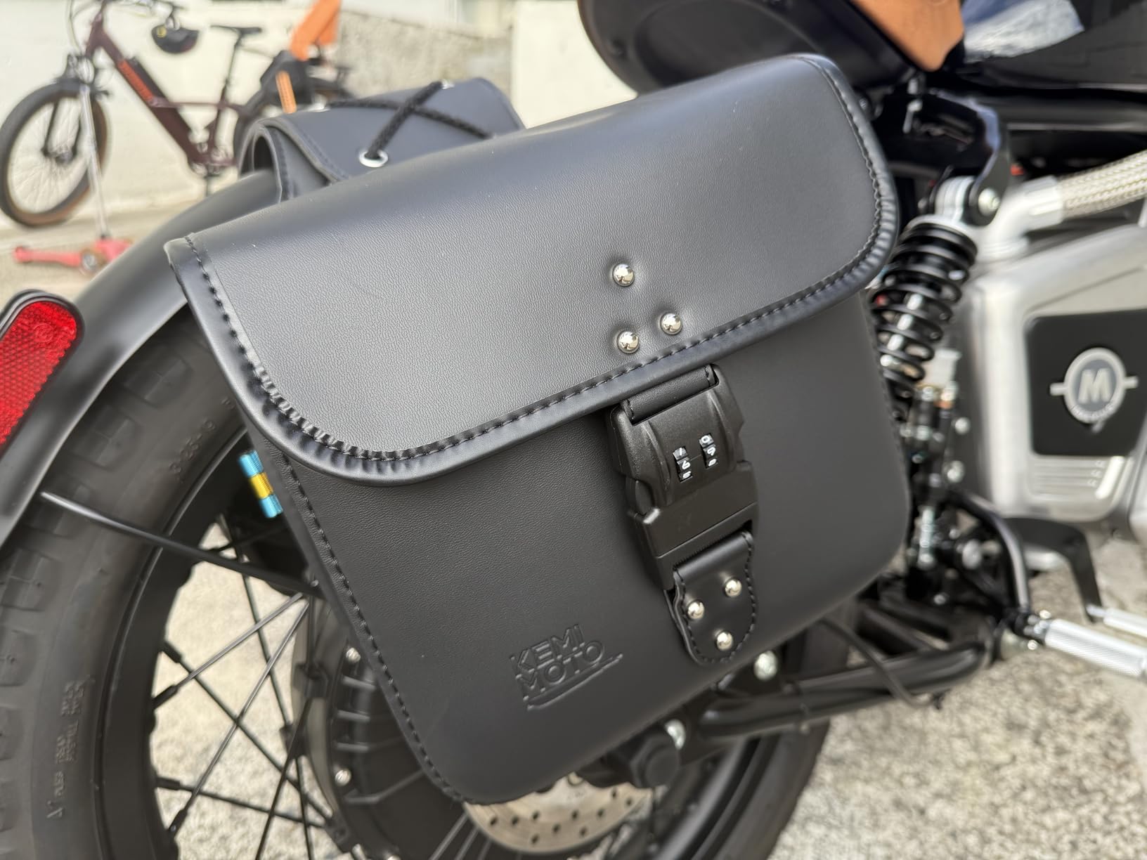 KEMIMOTO Motorcycle Saddlebags with Secure Lock 15L (7.5Lx2) PU Leather customer photo 2