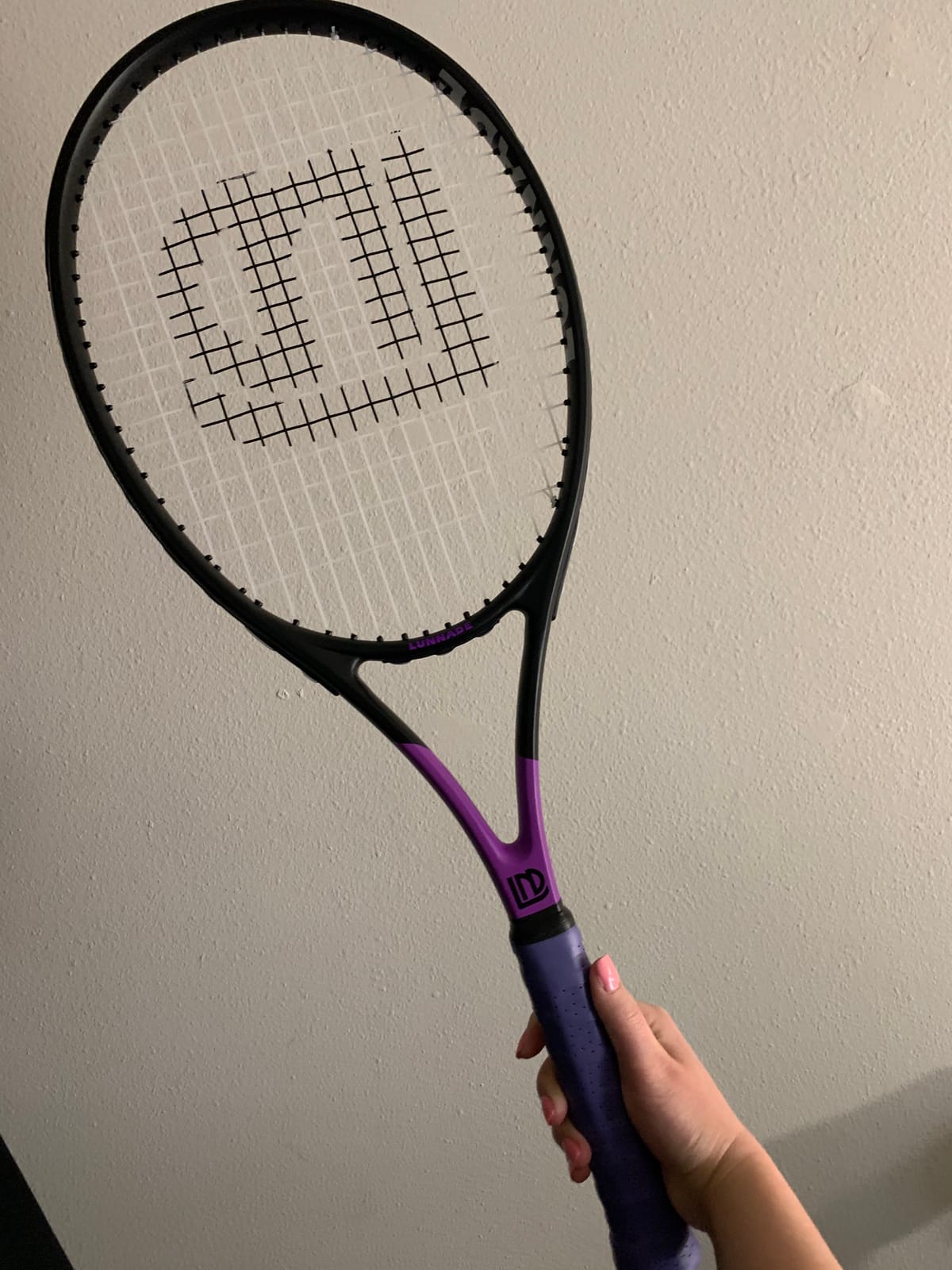 Adults Tennis Racket 27 Inch, Shockproof Carbon Fiber Tennis Racquet Light-Weight, Pre-Strung and Regrip, Suitable for Beginners to Intermediate Players customer photo 2