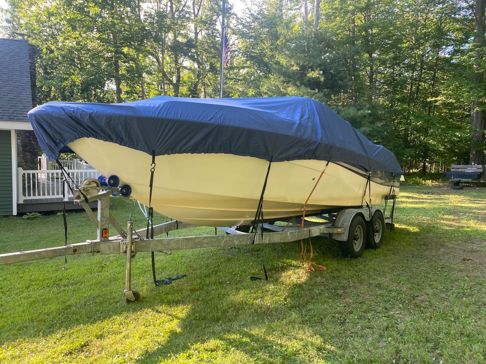 MSC Heavy Duty Waterproof Boat Cover, Trailerable Oxford Polyester Cover for V-Hull, Tri-Hull, Runabout, Fishing and Bass Boats (Model I - Length 24'-26' Beam Width: up to 108