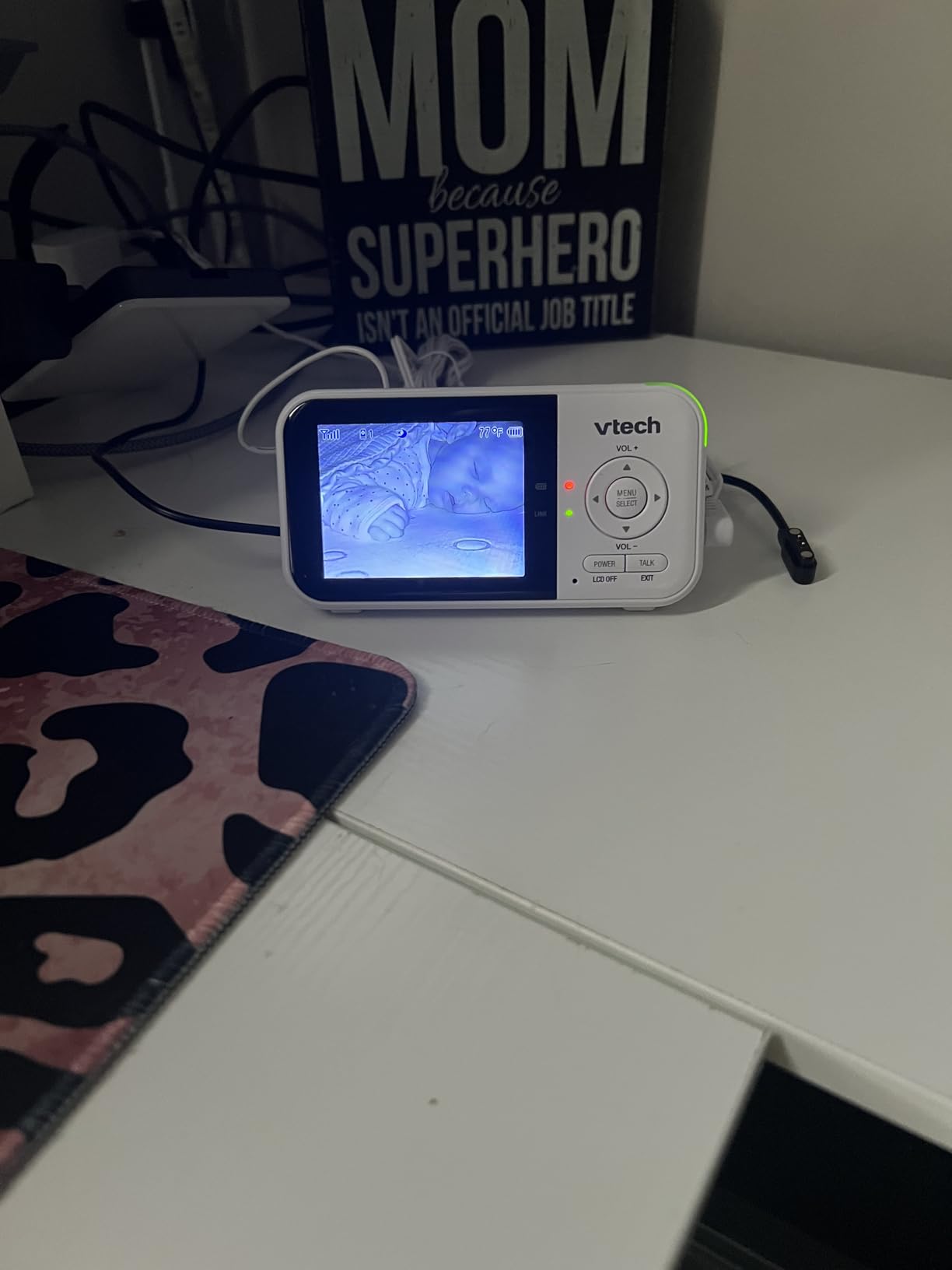 VTech Baby Monitor No WiFi – 19Hr Video Battery, 1000ft Range, Night Vision, Two-Way Talk, Temperature Sensor, Sound-Activated Screen, Lullabies | VM819 customer photo 1