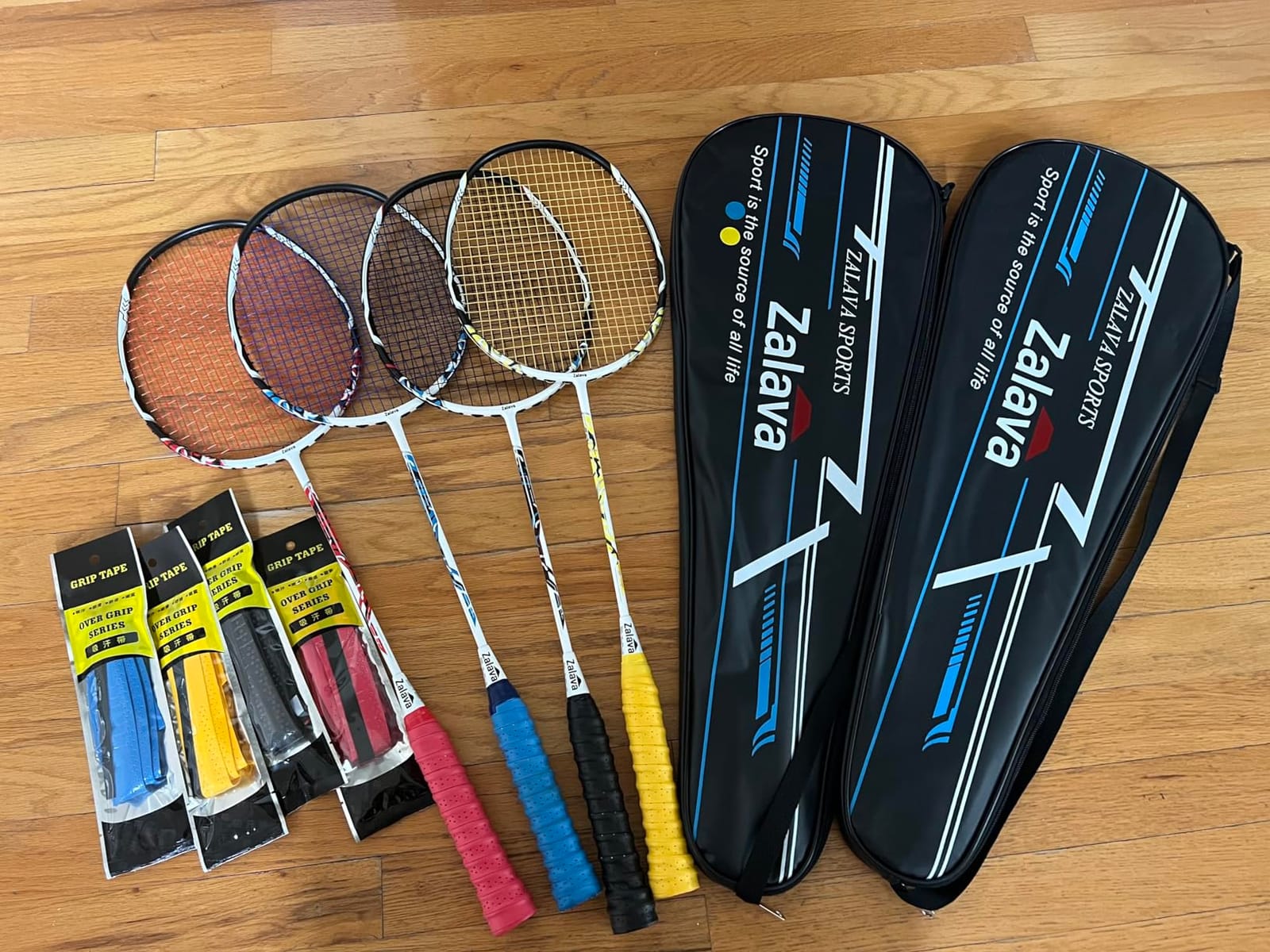 Badminton Rackets Set, Professional Badminton Racquets Lightweight (4U), 4-Pack/2-Pack Carbon Fiber, 3 Feather Shuttlecocks, with Protect Case & Overgrip, for Beginners, Advanced Players customer photo 1