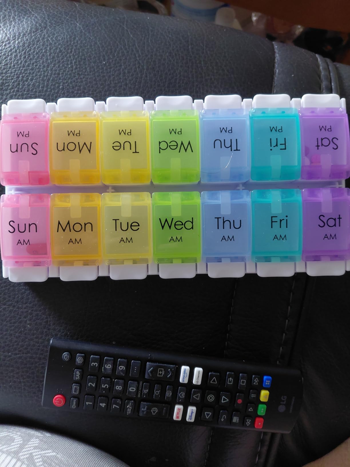MOLN HYMY Large Pill Organizer 2 Times a Day, AM PM Pill Box 7 Day, 14 Dividers 2 Week Medicine Pill Organizer with Easy Push Button for Medication, Vitamins, Fish Oils, Supplements customer photo 2