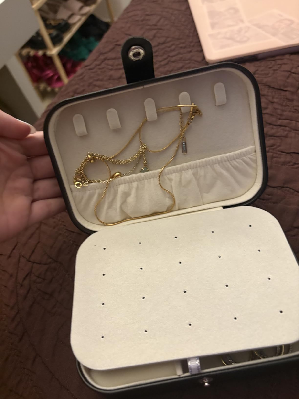 Hatori Travel Jewelry Box, PU Leather Small Jewelry Organizer for Women Girls, Double Layer Portable Mini Travel Case Display Storage Holder Boxes for Stud Earrings, Rings (Black) customer photo 2