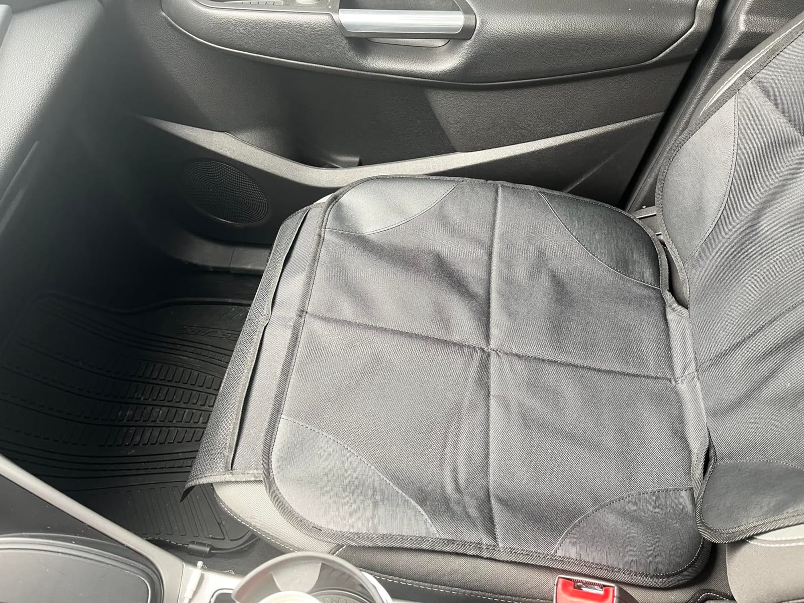 Meolsaek Car Seat Protector for Child Car Seat,Non-Slip Backing No Imprints customer photo 1