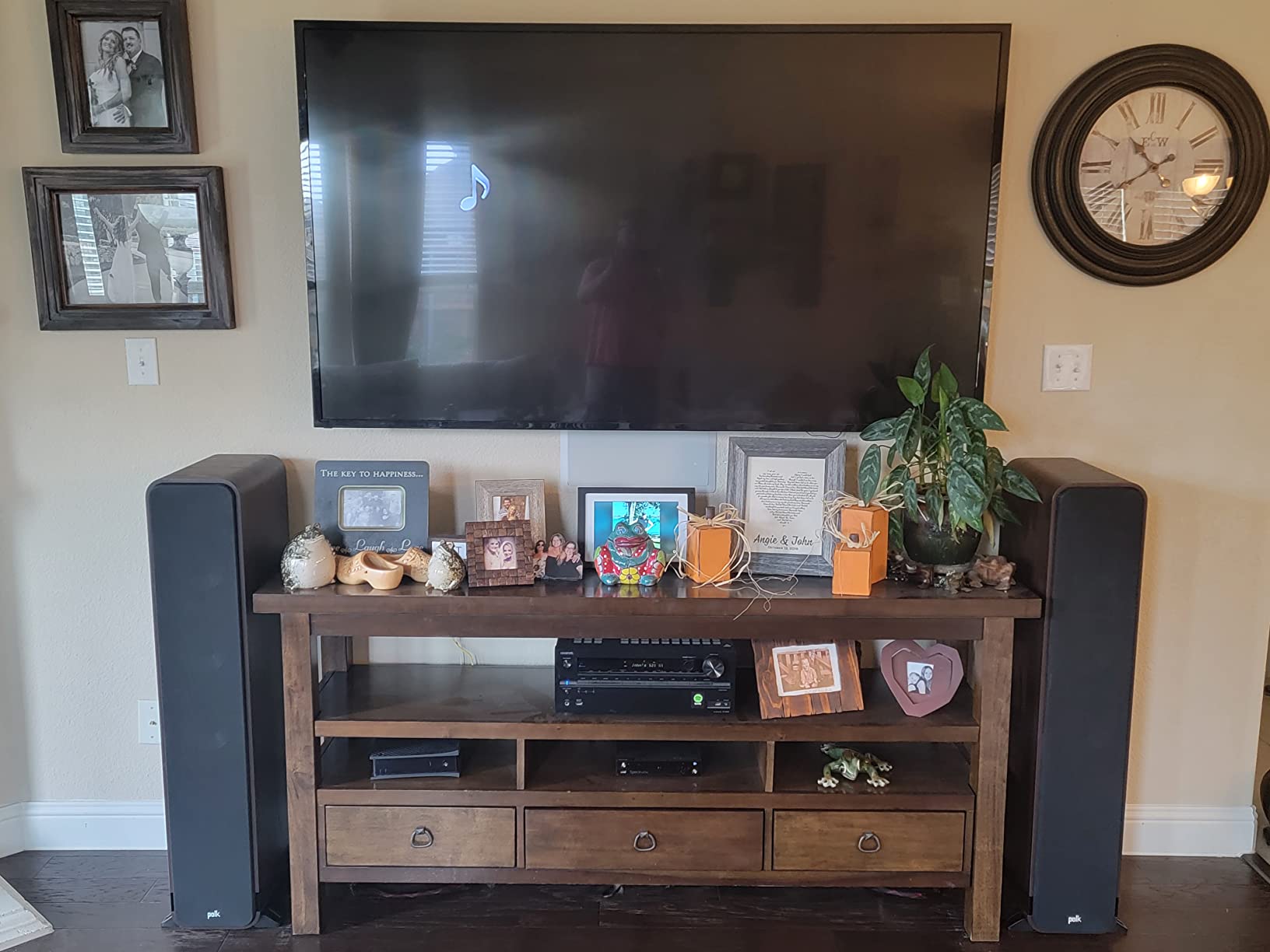 Polk Audio Signature Elite ES60 Tower Speaker, Single, Elegant White customer photo 2