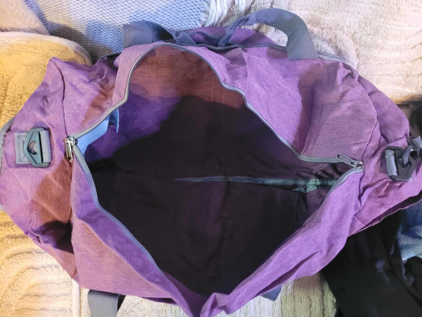 Felipe Varela Foldable Duffle Bag for Travel Weekend Overnight Gym Camping customer photo 1