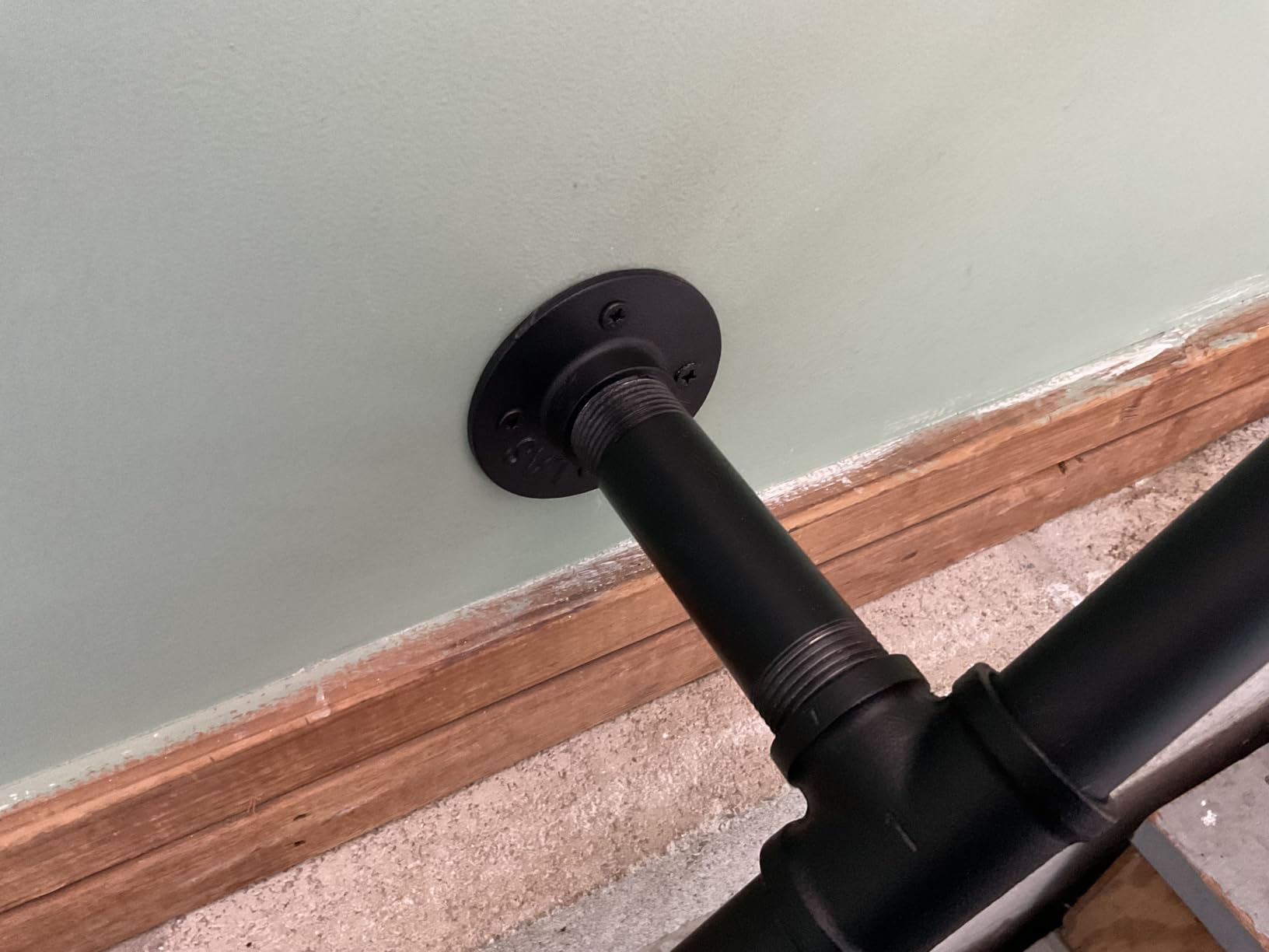 Rectoo Pipe Stair Handrail, 3 Ft Metal Staircase Handrail, Black Galvanized Industrial Iron Hand Rail for Indoor & Outdoor Wall Mount Support, Wall Hand Railing,Safety Handle, Steps Baluster(HR01) customer photo 1