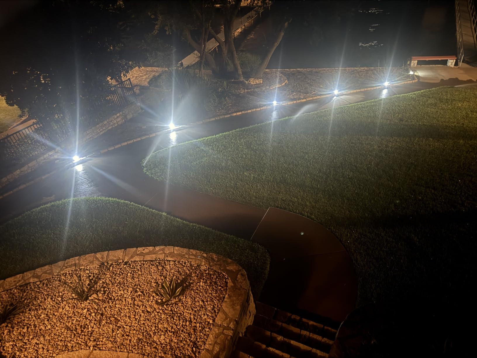 WELALO Solar Light Outdoor, IP68 Waterproof, Cool White, 6 Pack customer photo 1