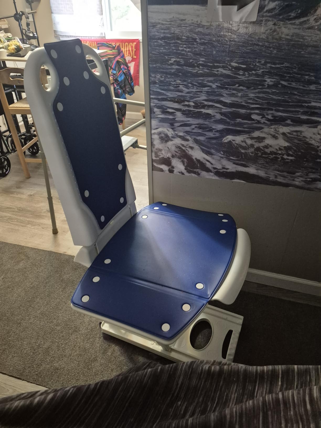 MAIDeSITe Electric Chair Lift, Stand Up Independently from Floor, Support Up to 300 LBS, Chair Lift for Elderly, JC35M3 customer photo 1