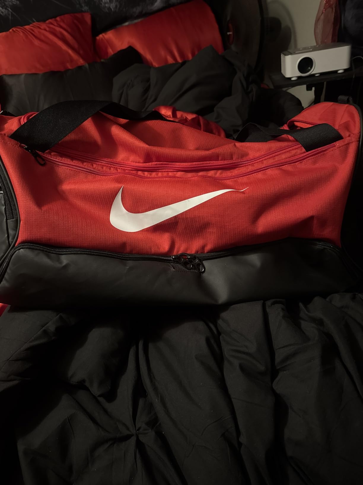 Nike Unisex Adult Gameday Brasilia 9.5 Training Duffel Bag (25L, 41L, 60L, or 95L) | Mens and Womens customer photo 1